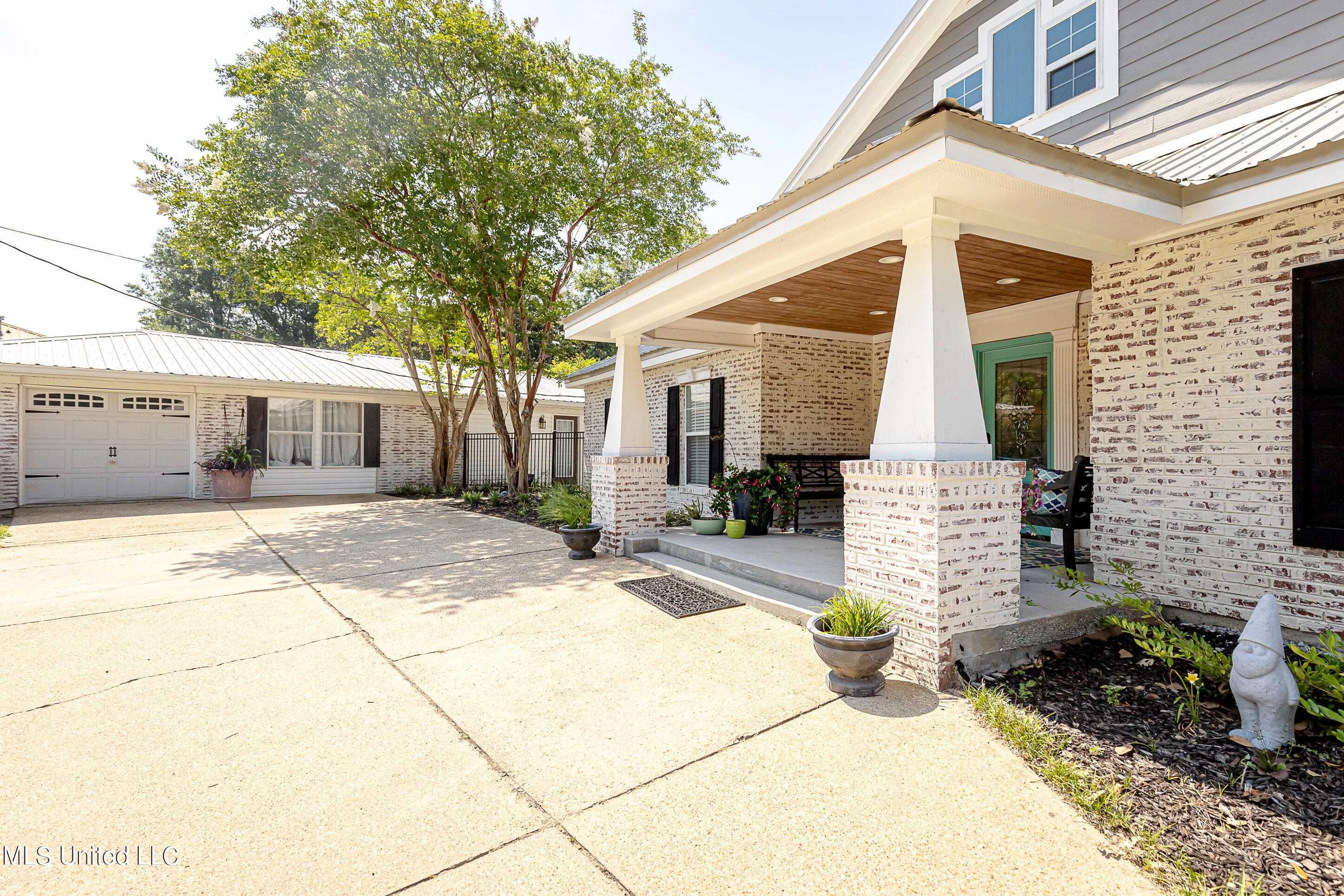 1802 Stuart Avenue, Ocean Springs, Mississippi image 9