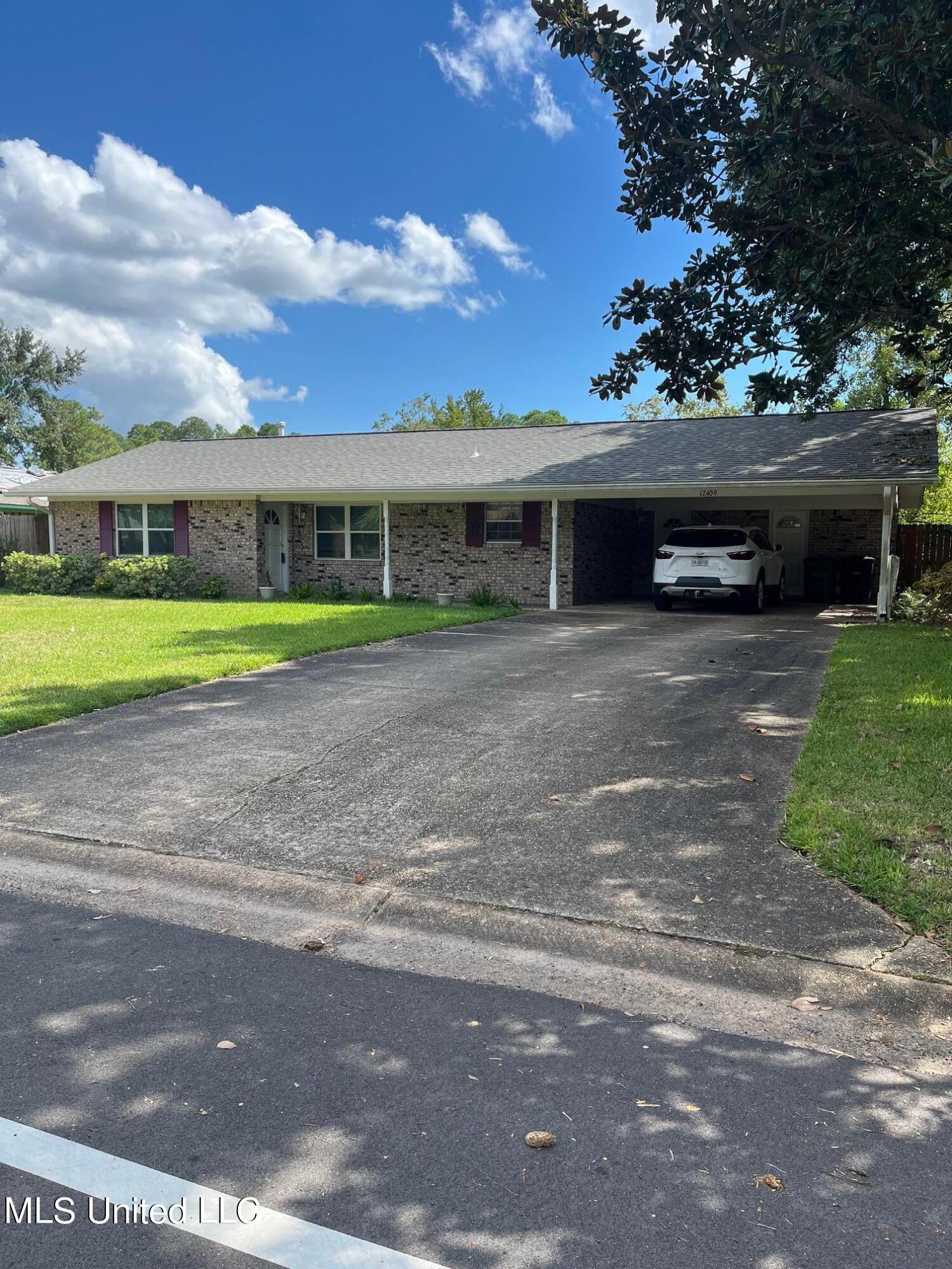 12409 Hanover Drive, Ocean Springs, Mississippi image 1