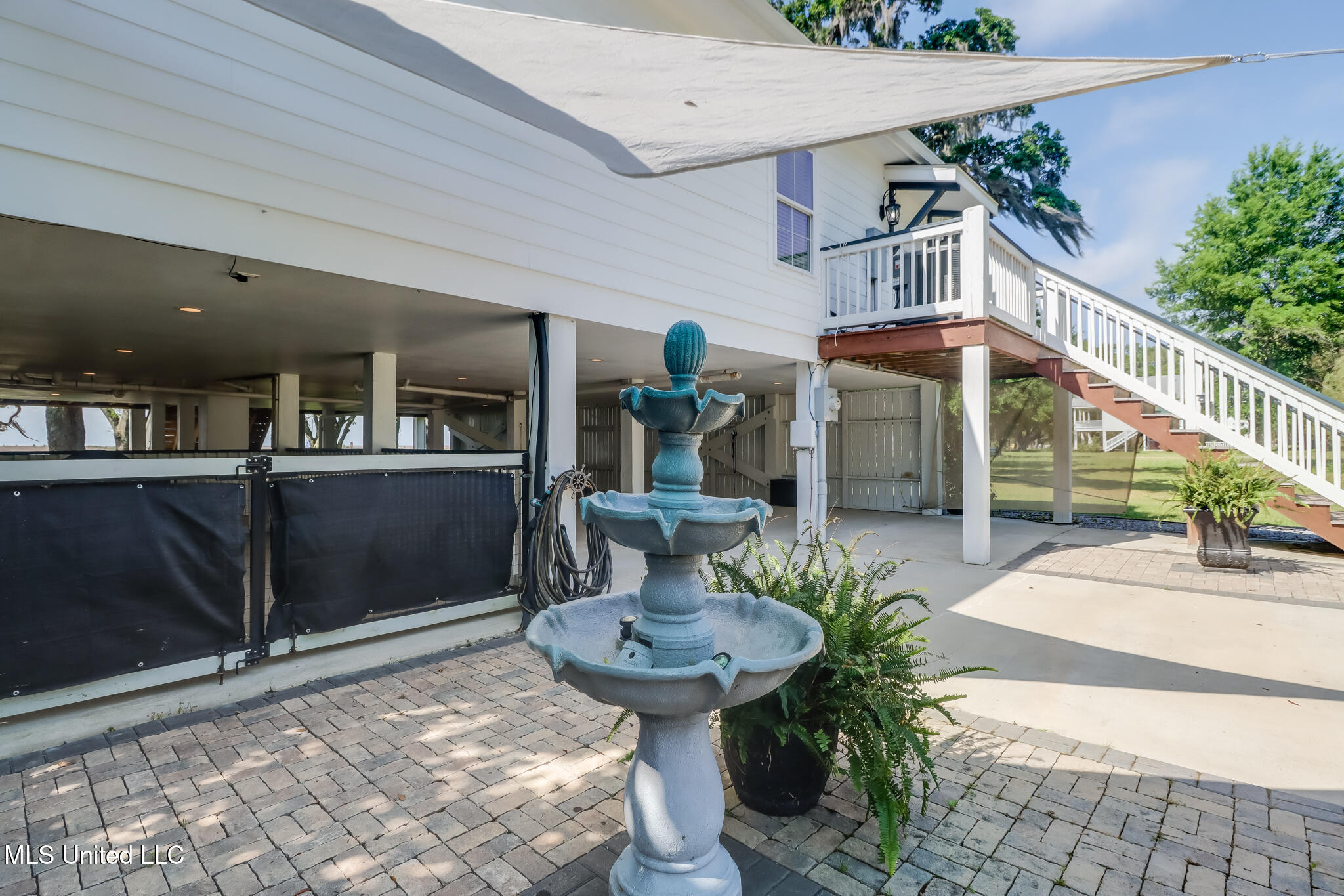 544 Beach Boulevard, Biloxi, Mississippi image 44