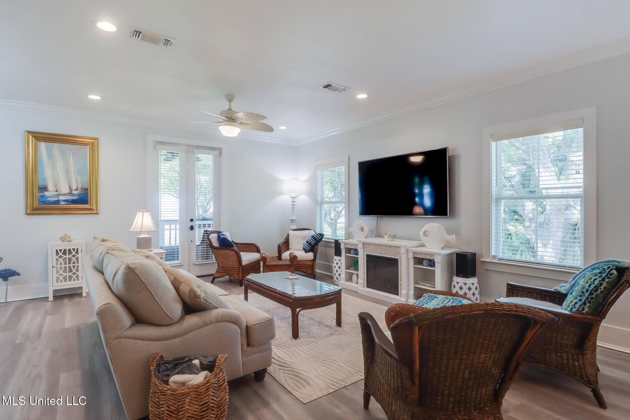 544 Beach Boulevard, Biloxi, Mississippi image 17