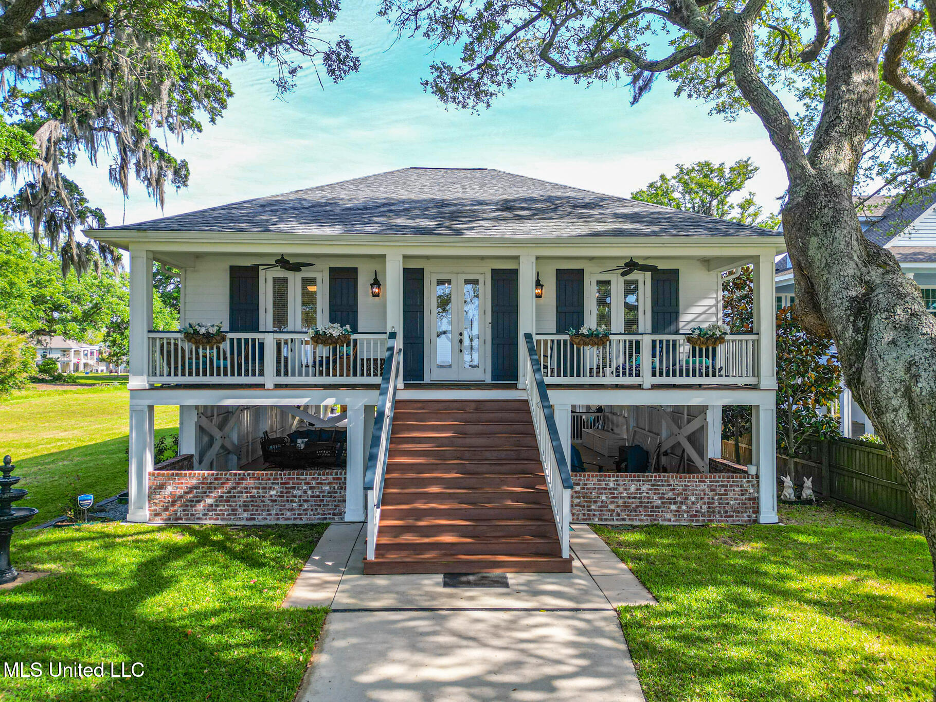 544 Beach Boulevard, Biloxi, Mississippi image 1