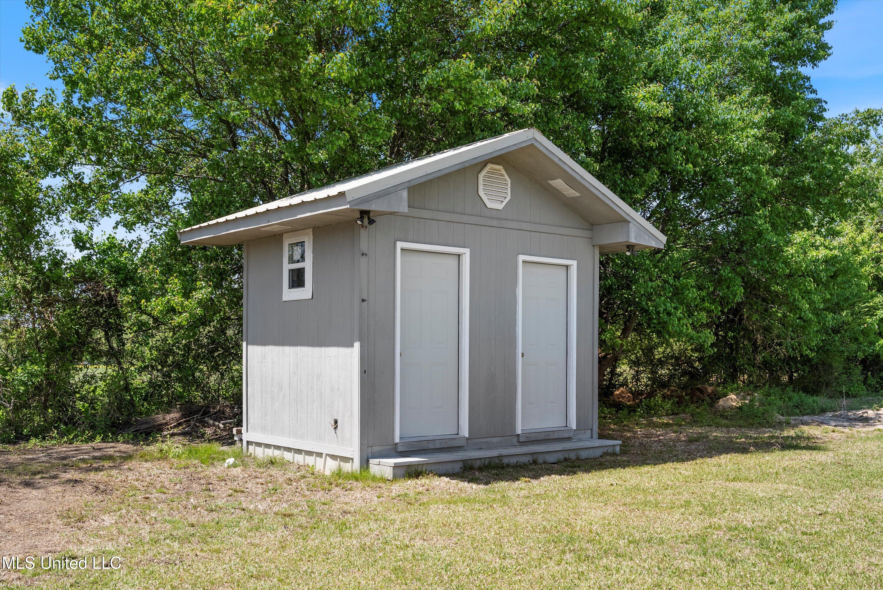 1227 County Road 90, New Albany, Mississippi image 8