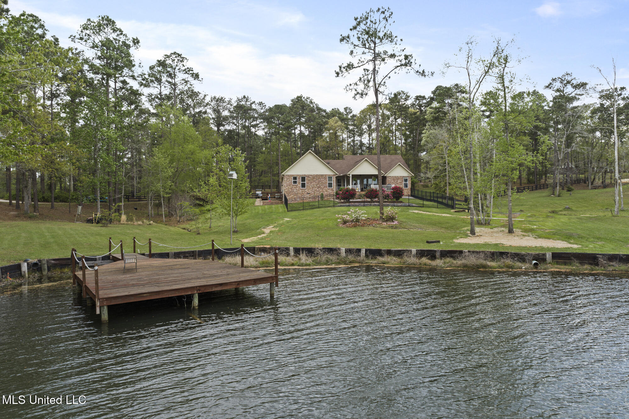 243 Lake Gary Road, Leakesville, Mississippi image 2