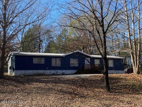 Mobile Home For Sale - 951 Walker Road<br/> Coldwater, MS 38618