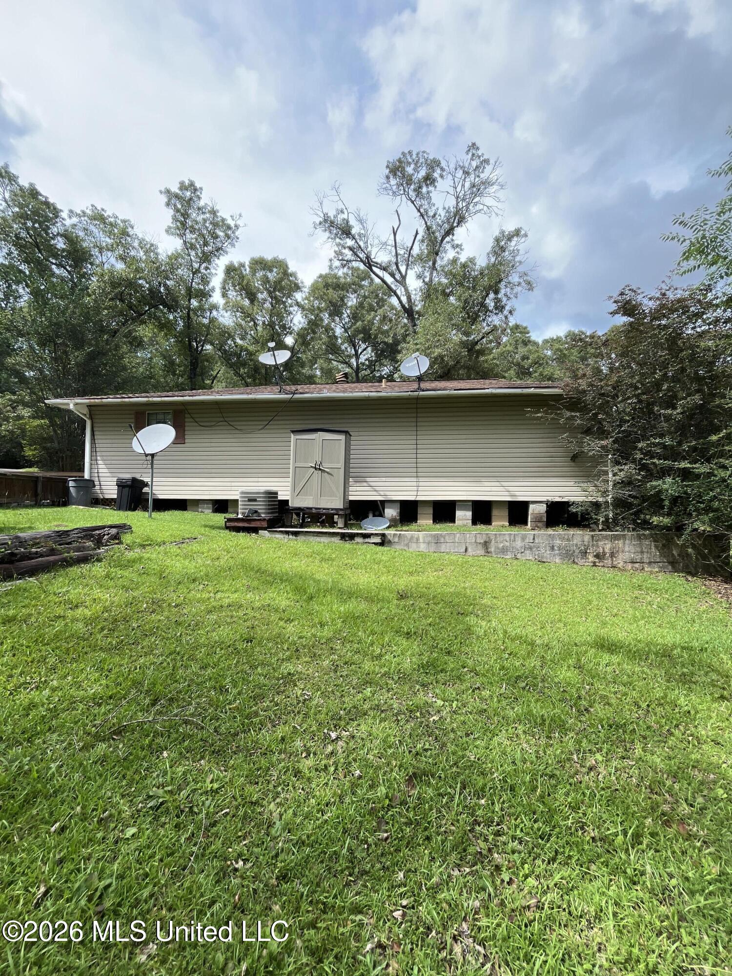 405 Old Highway 49