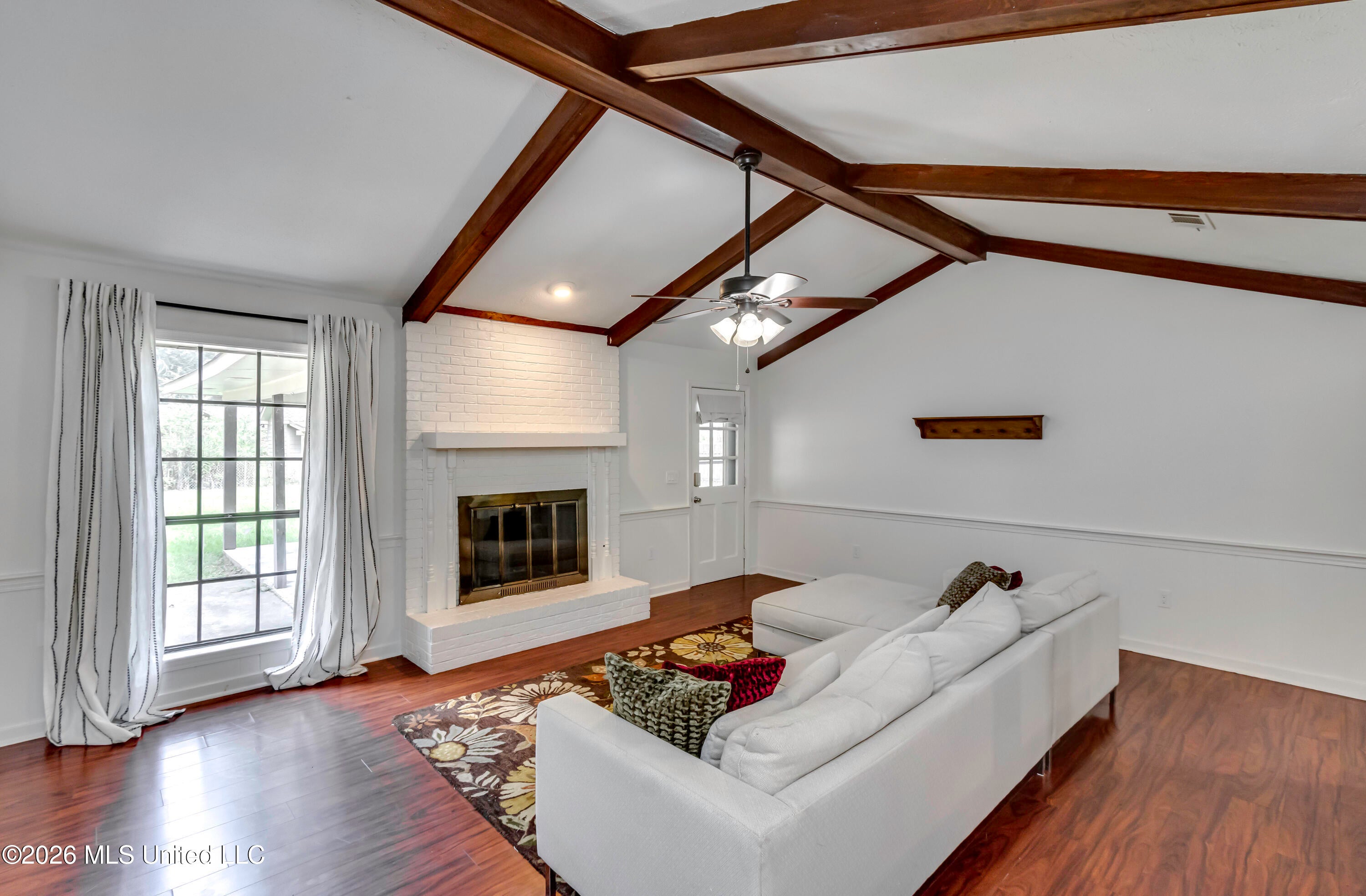 432 Green Leaf Trail