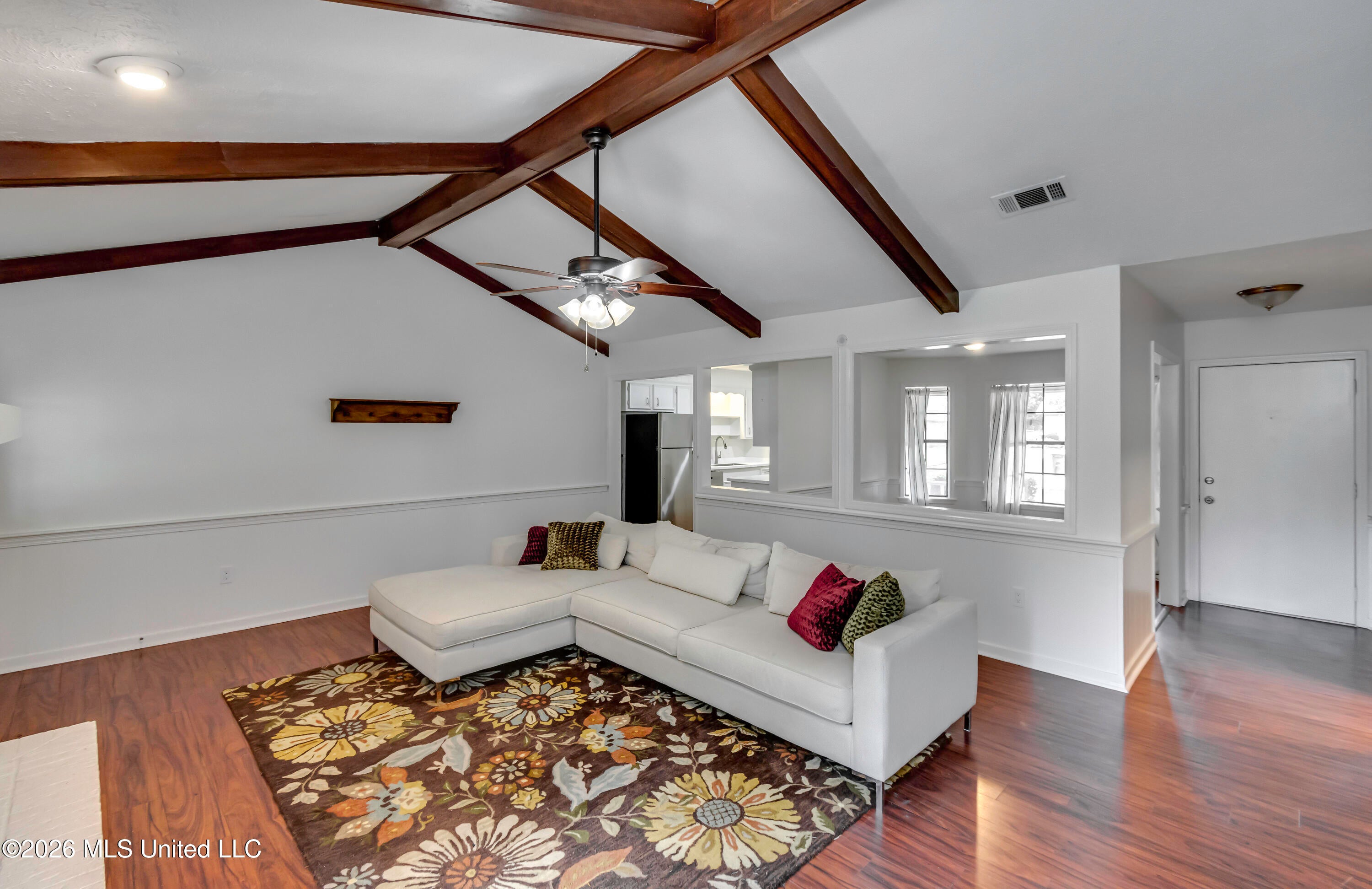 432 Green Leaf Trail
