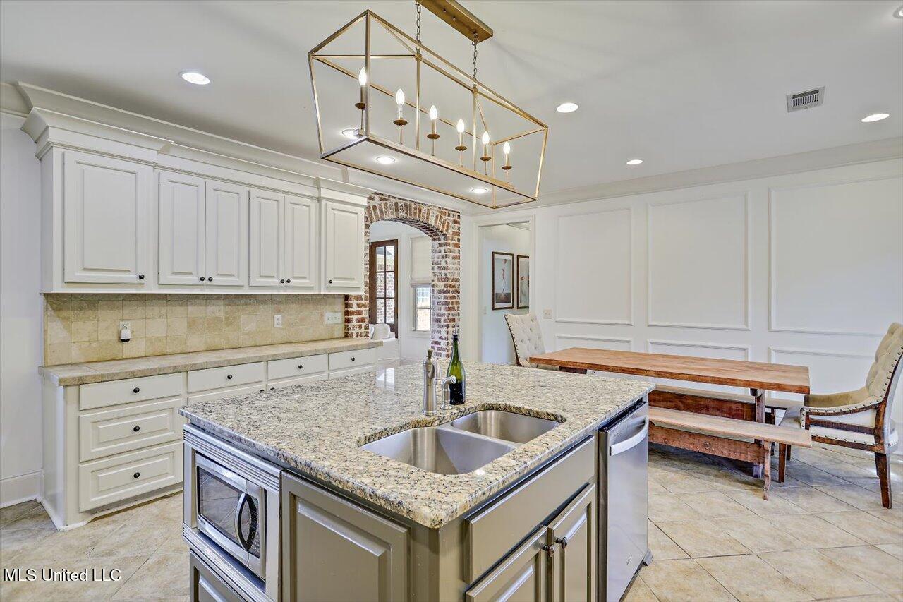 130 Hemlock Lane, Madison, Mississippi image 11
