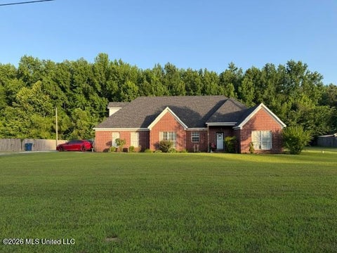 Homes For Sale - 170 Dry Field Road<br/> Byhalia, MS 38611