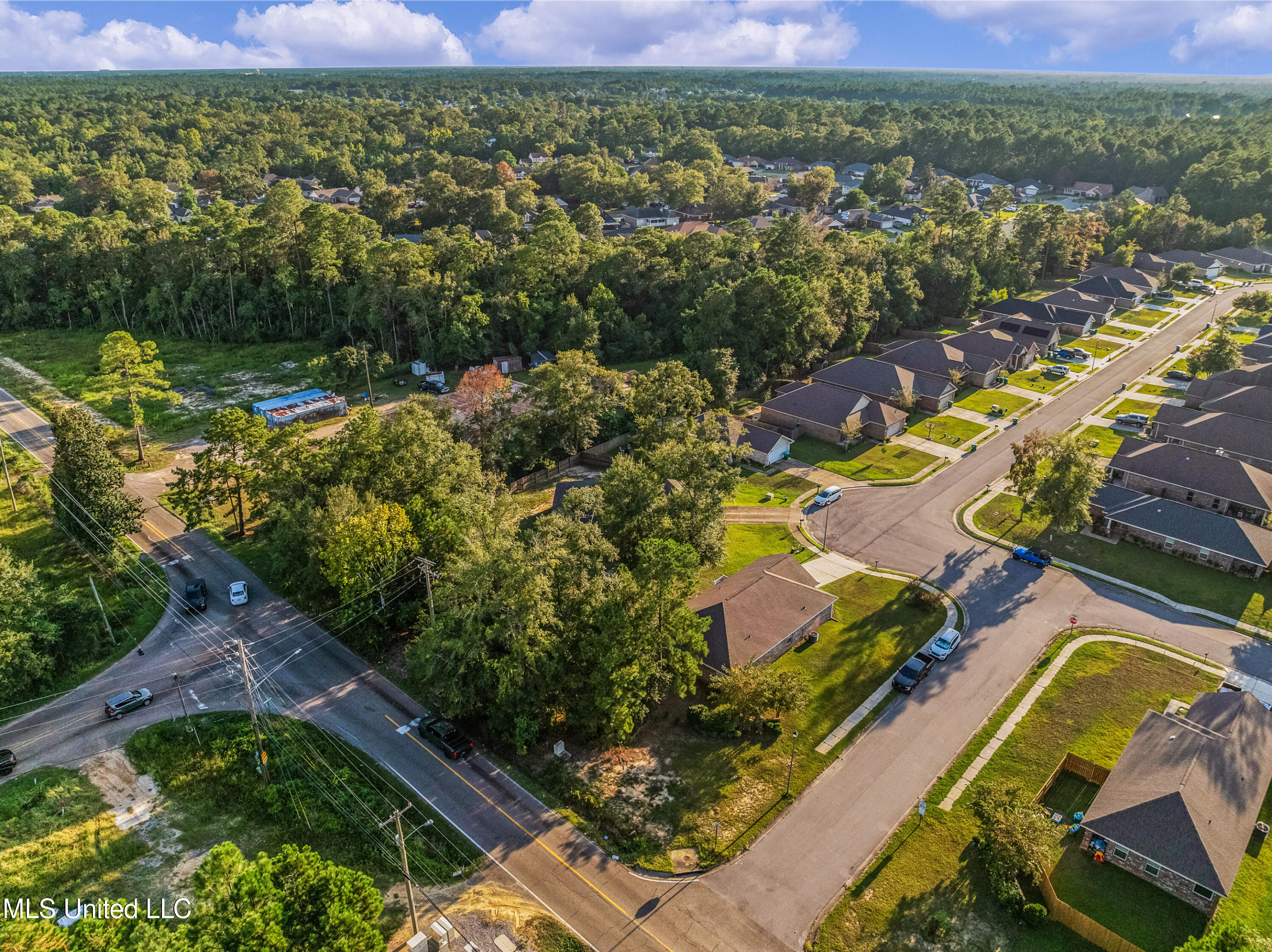 14001 Fox Hill Drive, Gulfport, Mississippi image 37