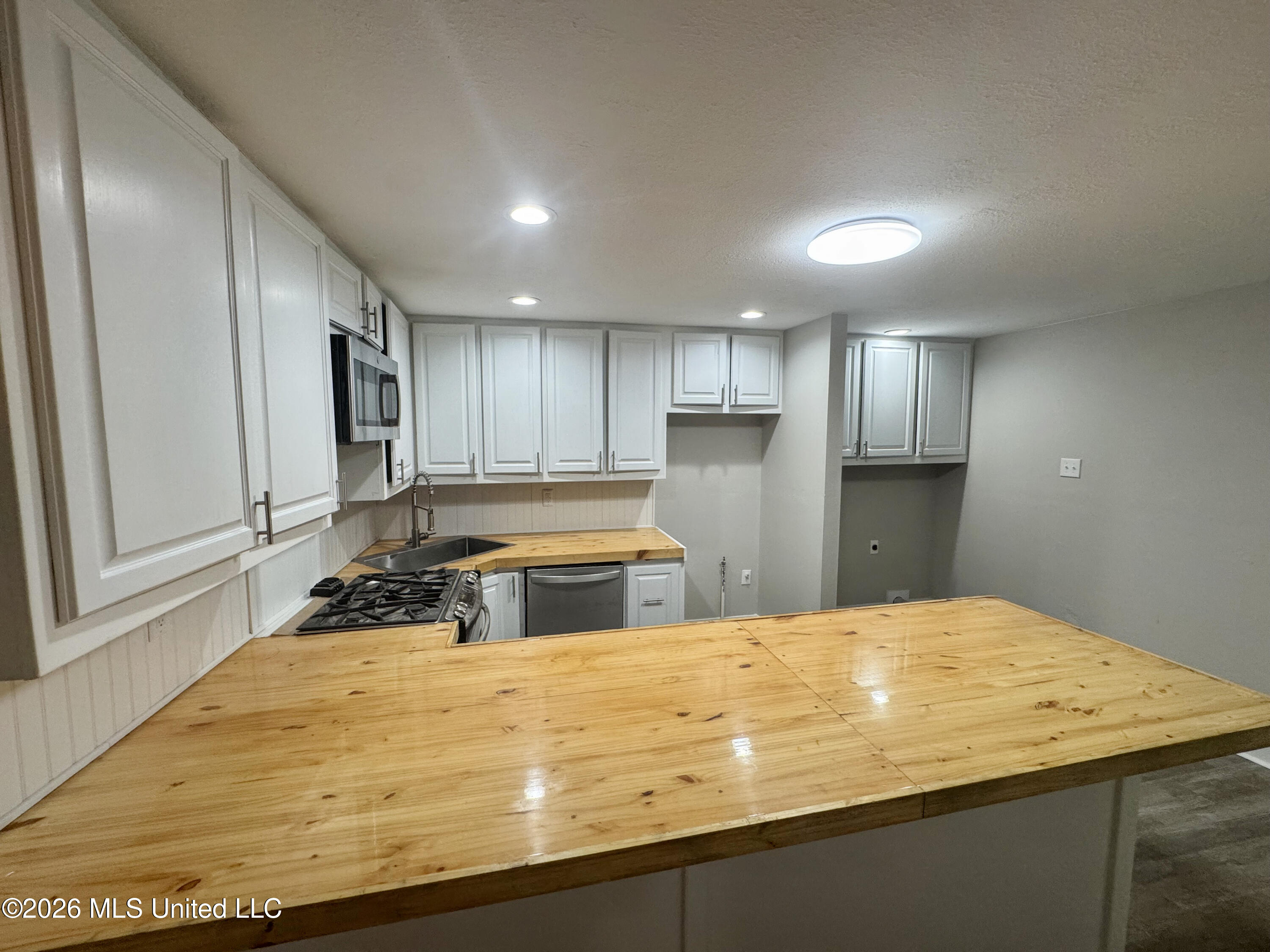 1108 Sherwood Drive