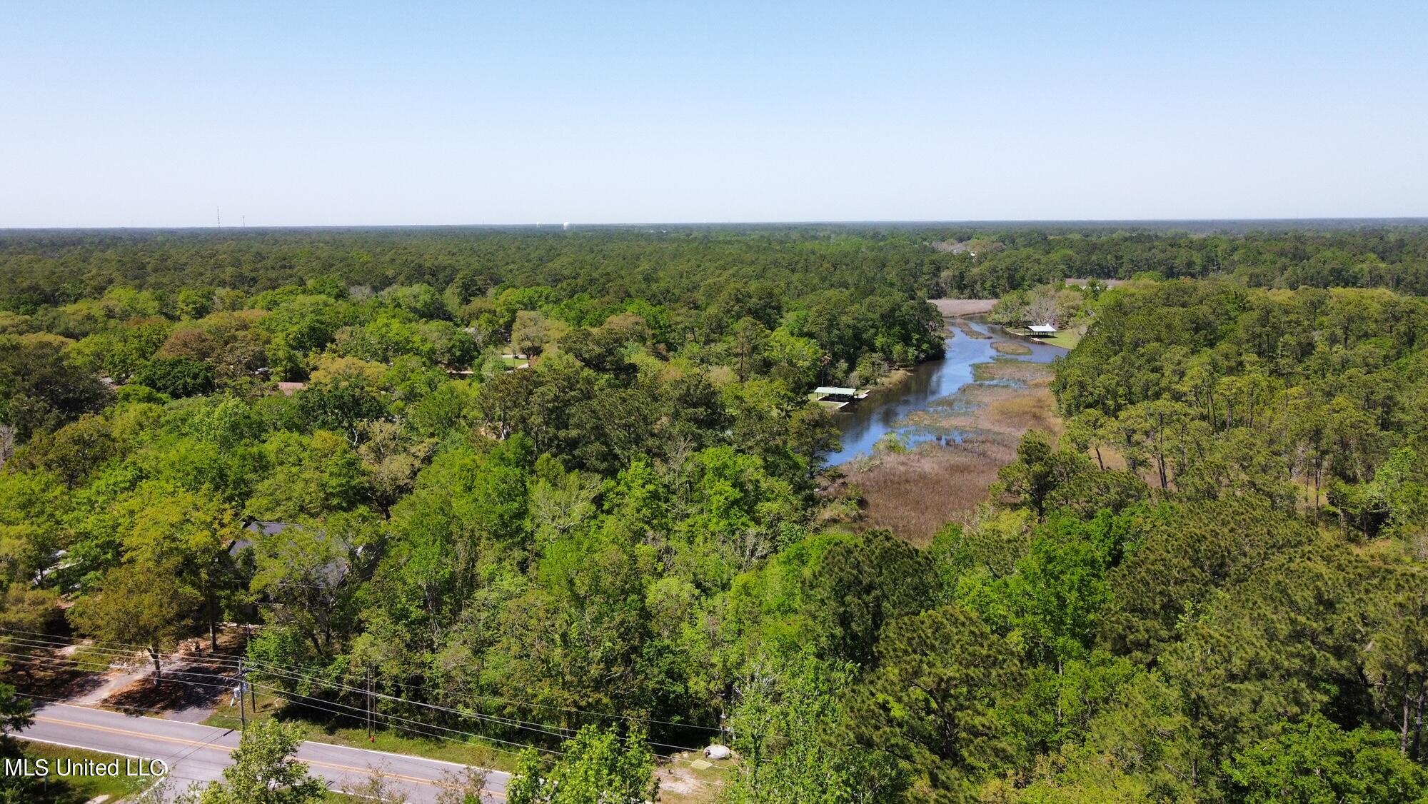 Graveline Road, Gautier, Mississippi image 4