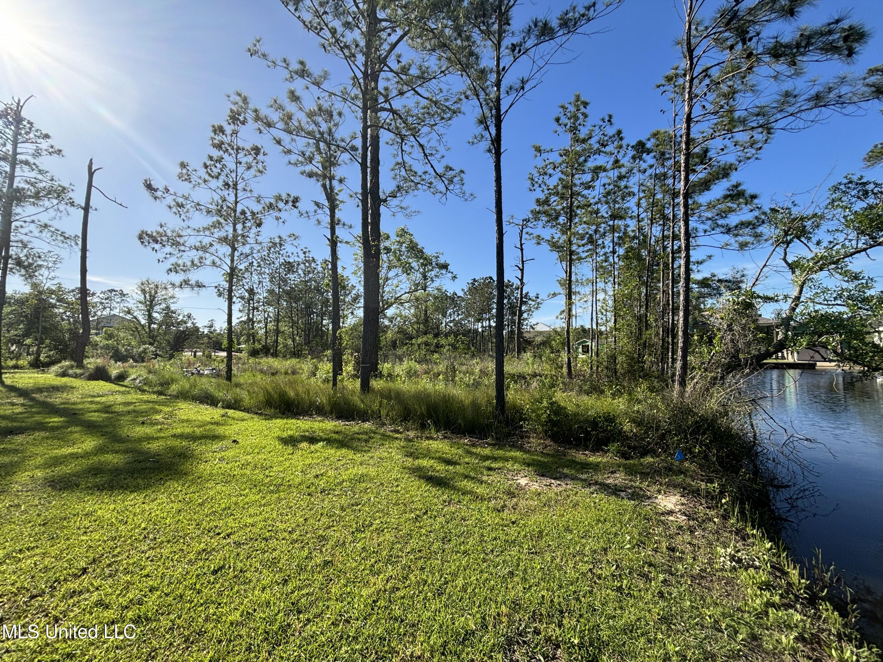 10046 Fiesta Street, Bay Saint Louis, Mississippi image 4