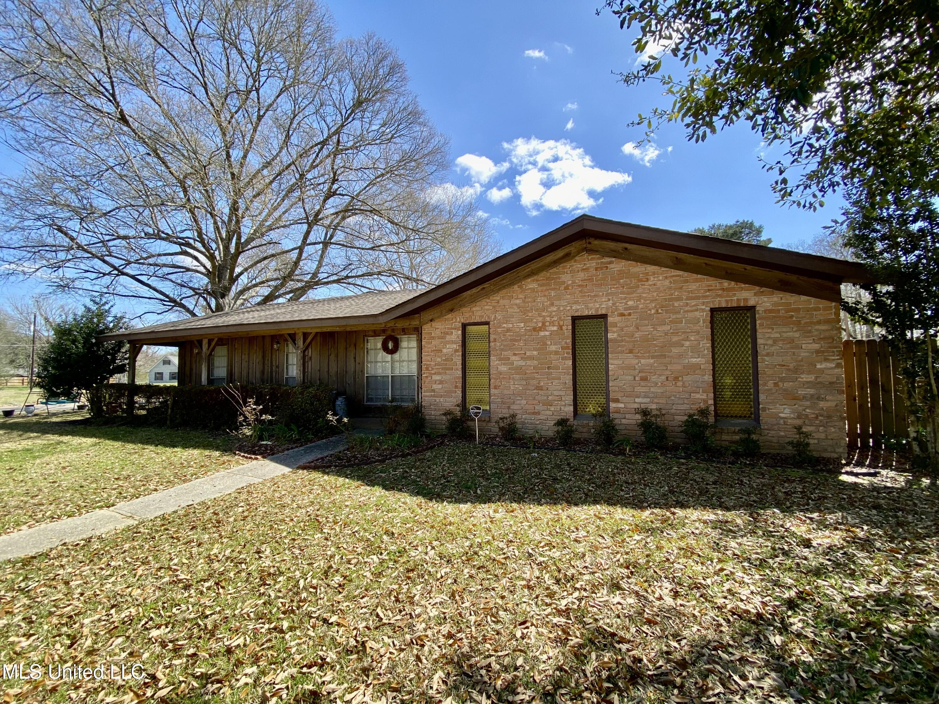 2701 Hickman Avenue, Picayune, Mississippi image 3