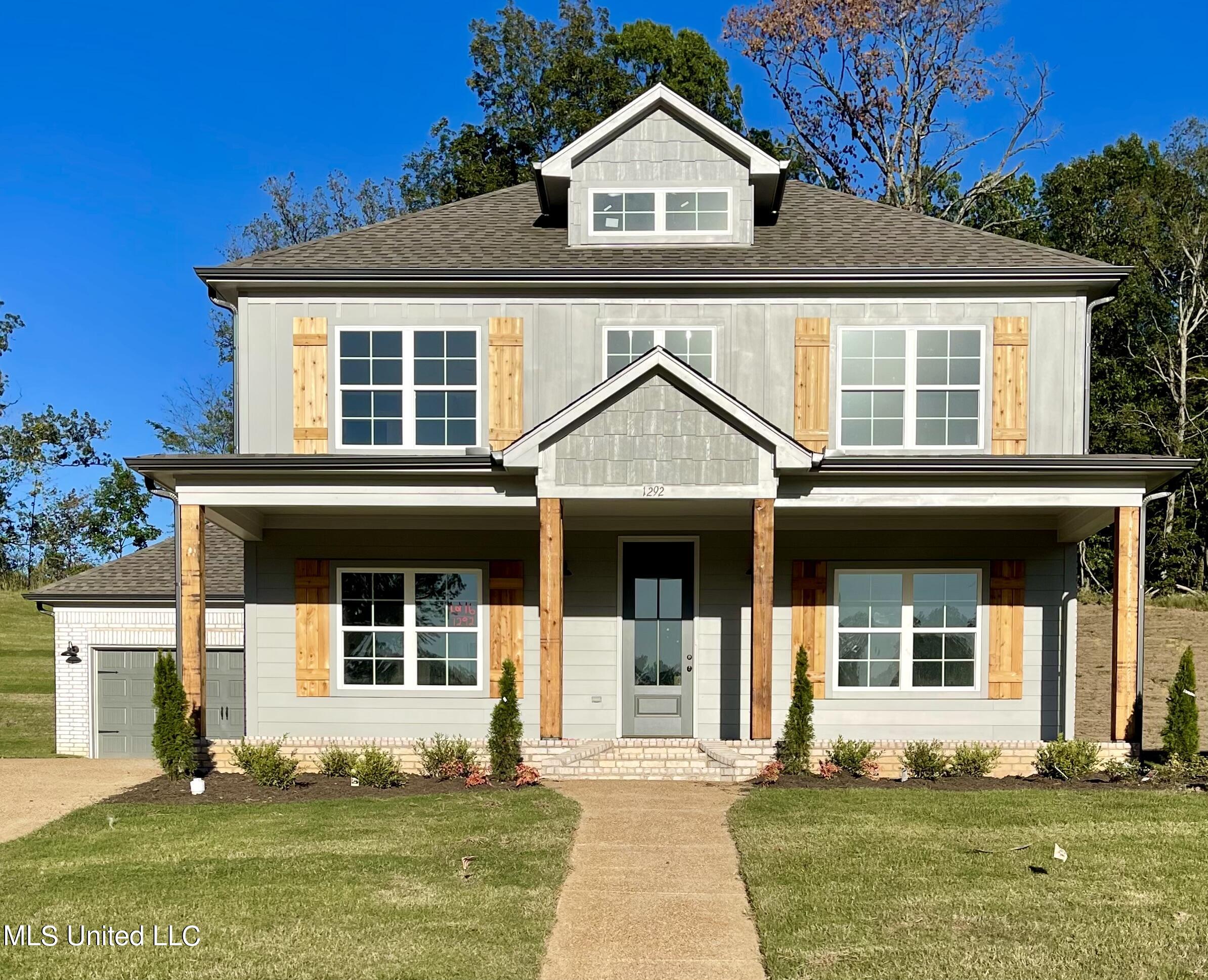 1292 Creekside Lane, Hernando, Mississippi image 1