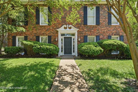 Homes For Sale - 43 S Crownpointe Drive<br/> Jackson, MS 39211