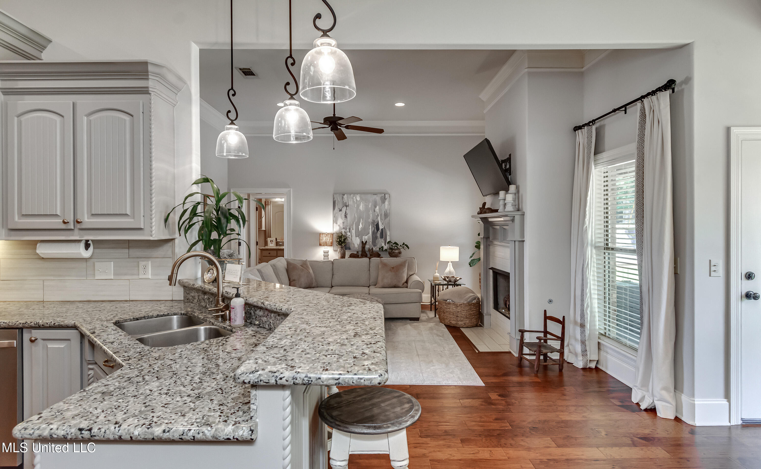 Madison, Mississippi 39110, United States, 3 Bedrooms Bedrooms, ,2 BathroomsBathrooms,Residential,Pending,141465