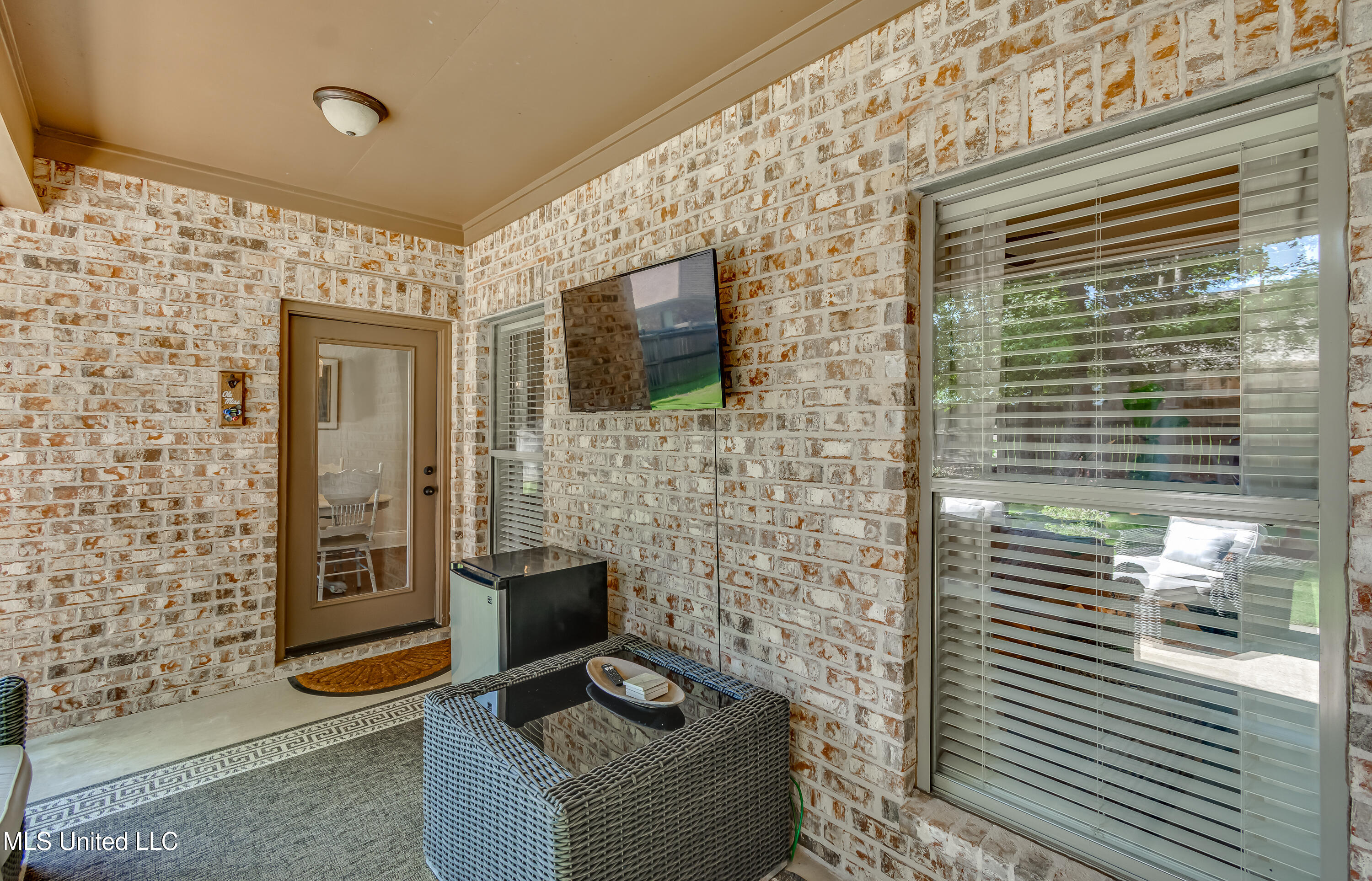 Madison, Mississippi 39110, United States, 3 Bedrooms Bedrooms, ,2 BathroomsBathrooms,Residential,Pending,141465