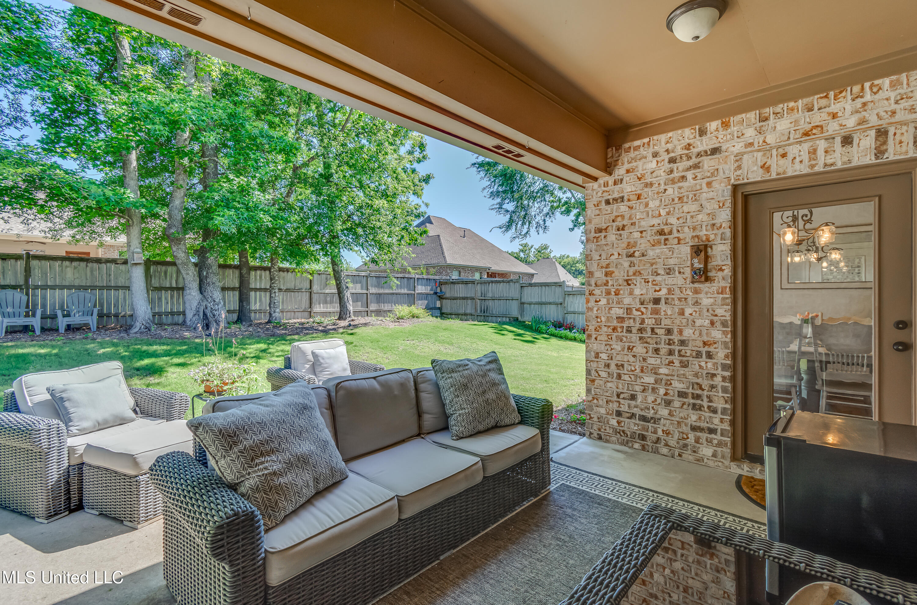 Madison, Mississippi 39110, United States, 3 Bedrooms Bedrooms, ,2 BathroomsBathrooms,Residential,Pending,141465