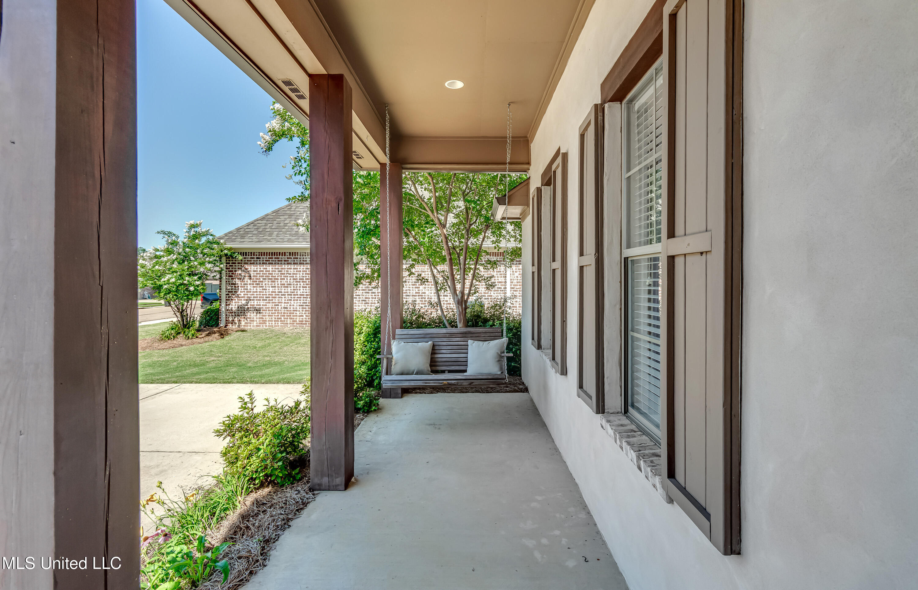 Madison, Mississippi 39110, United States, 3 Bedrooms Bedrooms, ,2 BathroomsBathrooms,Residential,Pending,141465