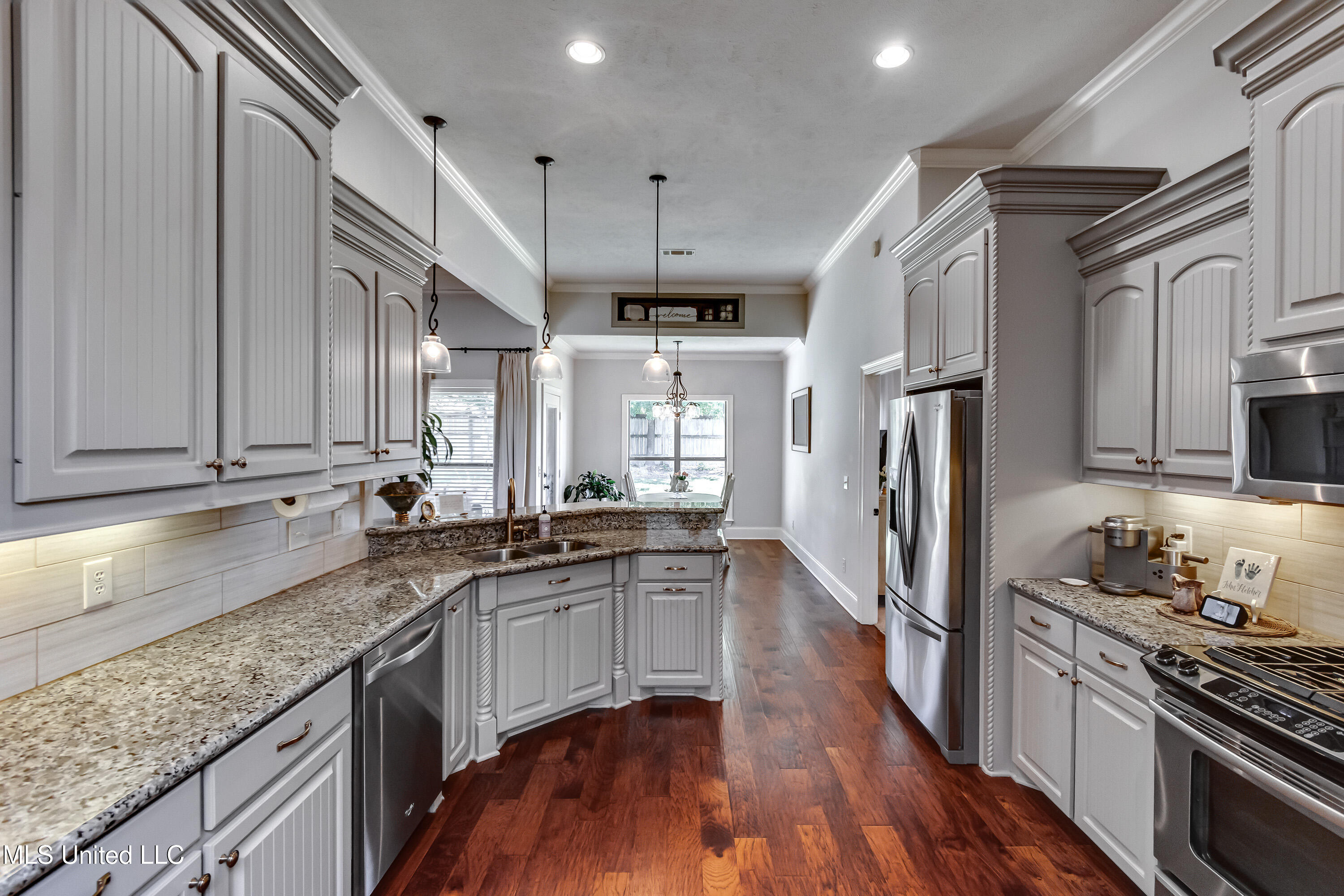 Madison, Mississippi 39110, United States, 3 Bedrooms Bedrooms, ,2 BathroomsBathrooms,Residential,Pending,141465