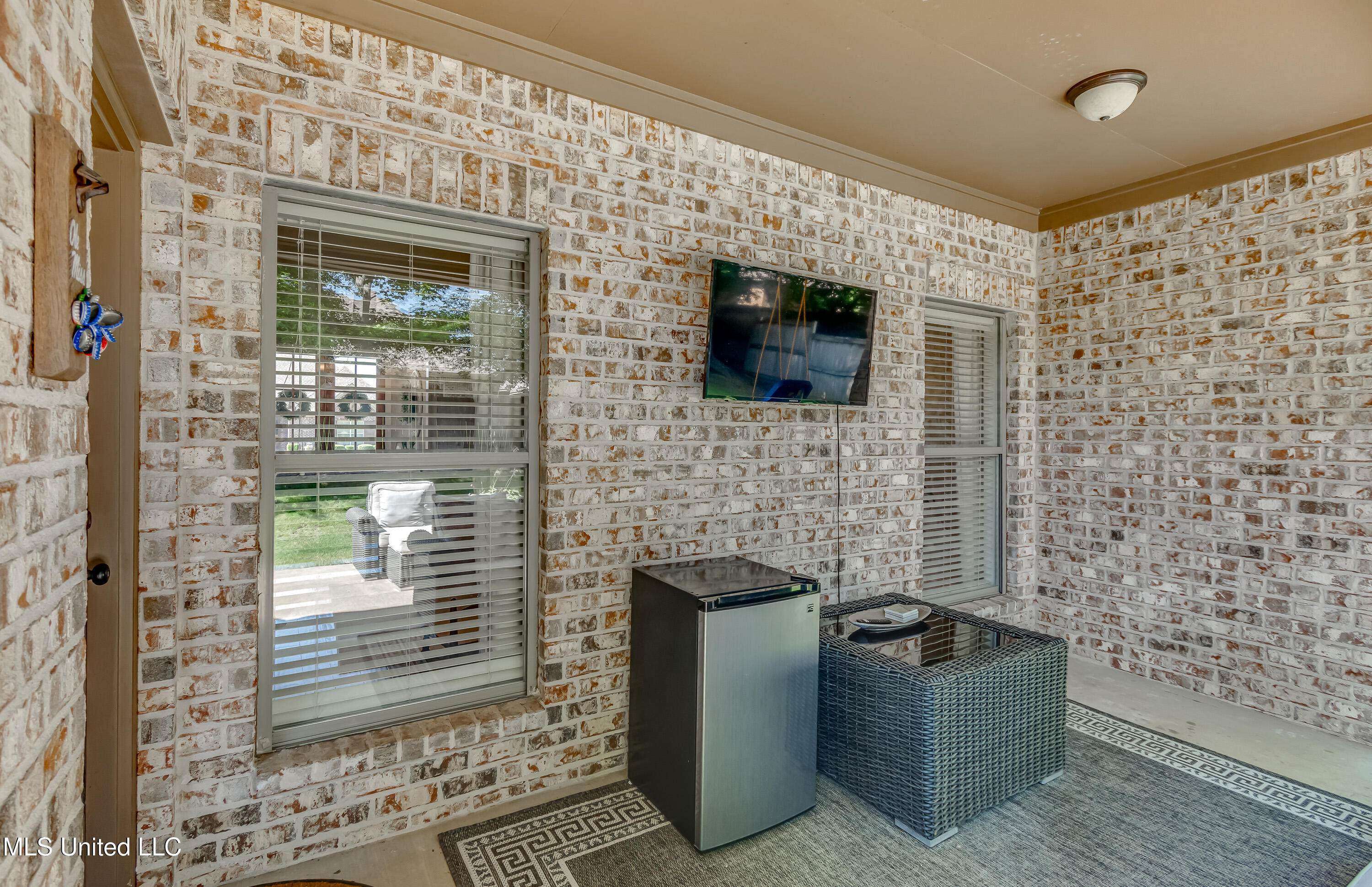 Madison, Mississippi 39110, United States, 3 Bedrooms Bedrooms, ,2 BathroomsBathrooms,Residential,Pending,141465