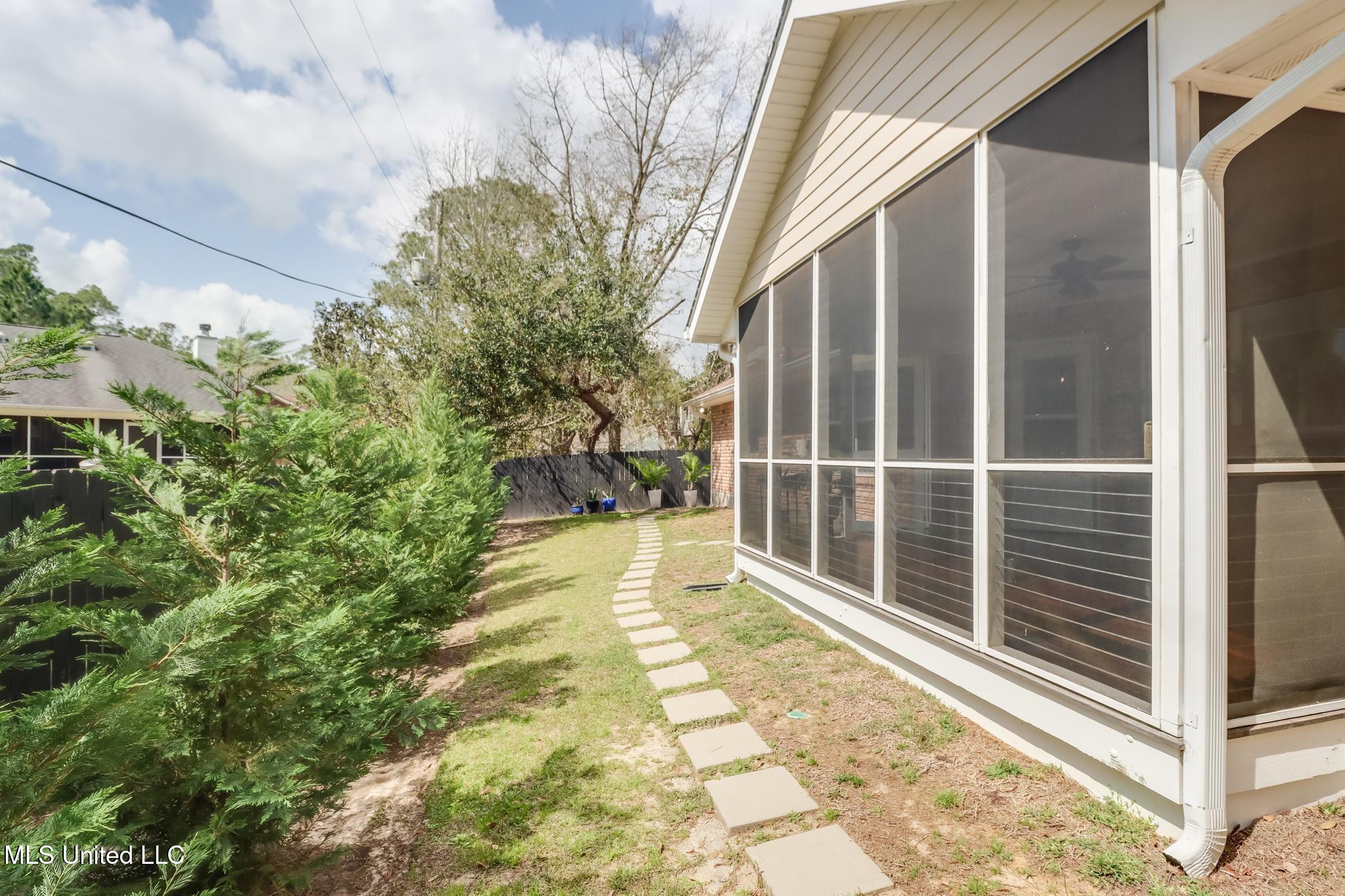 104 Fernwood Drive, Pass Christian, Mississippi image 25