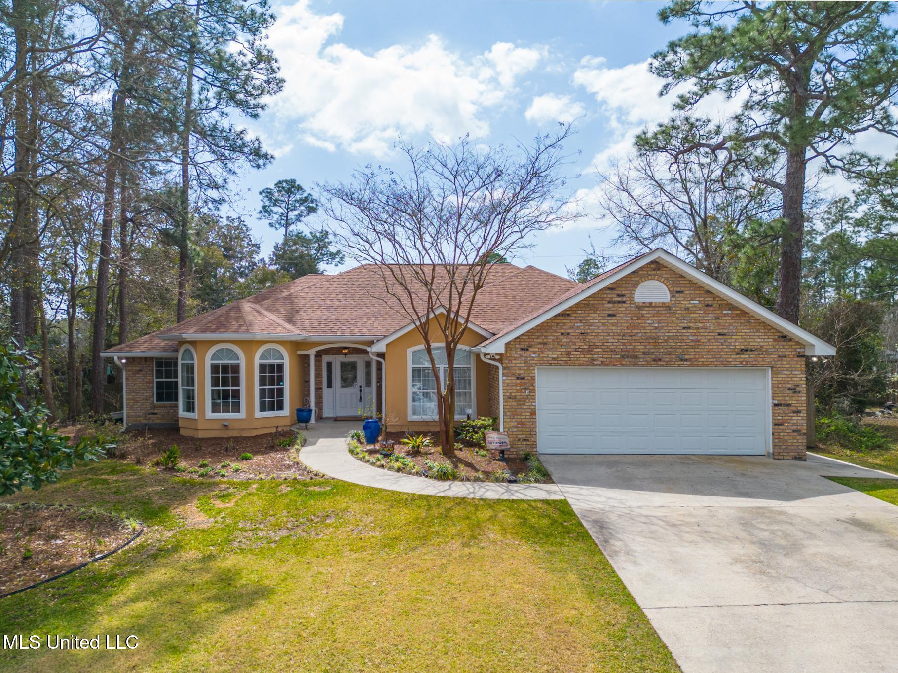 104 Fernwood Drive, Pass Christian, Mississippi image 2