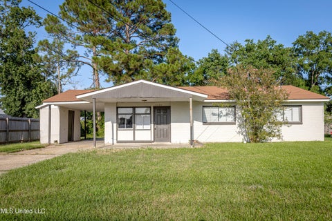 Homes For Rent - 3306 Whitmore Street<br/> Pascagoula, MS 39567