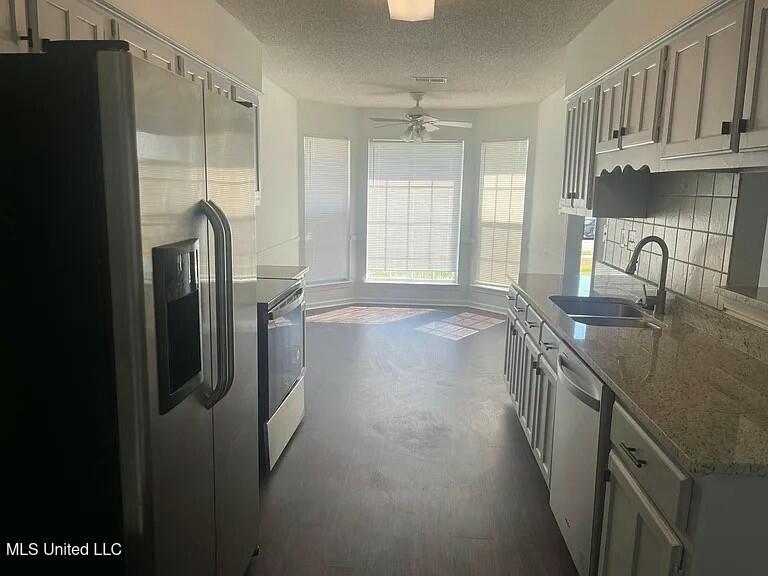 10676 N Oak Circle Circle, Olive Branch, Mississippi image 8