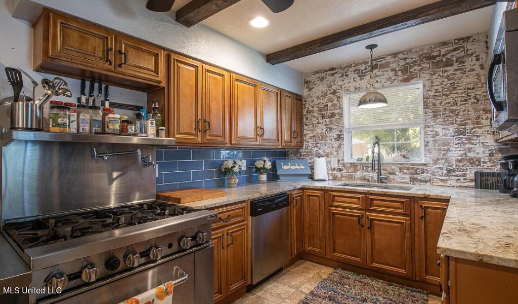 16021 Waycross Drive, Biloxi, Mississippi image 9