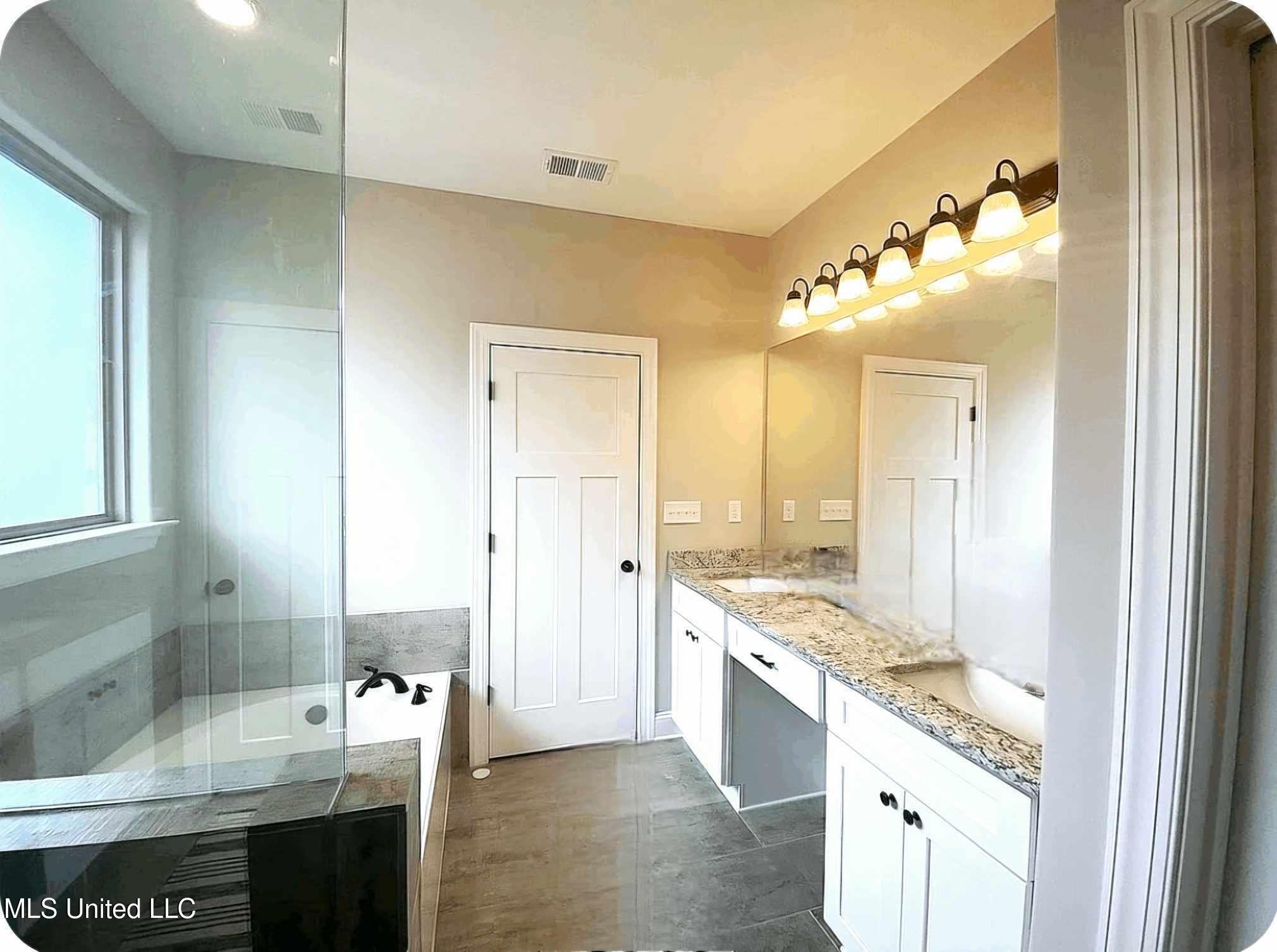 2074 Redwood Road, Southaven, Mississippi image 27