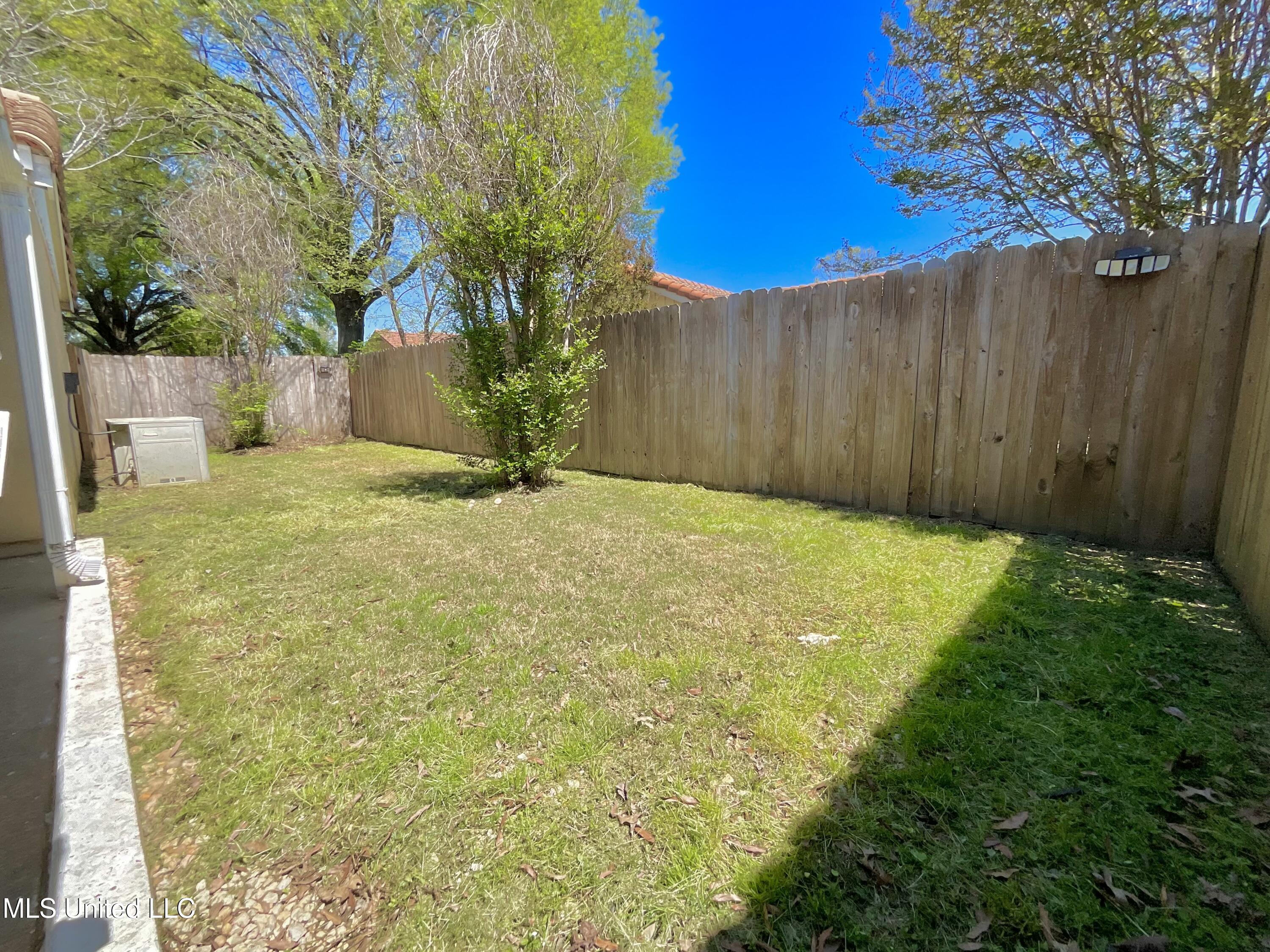 7190 E Atterbury Circle, Southaven, Mississippi image 11
