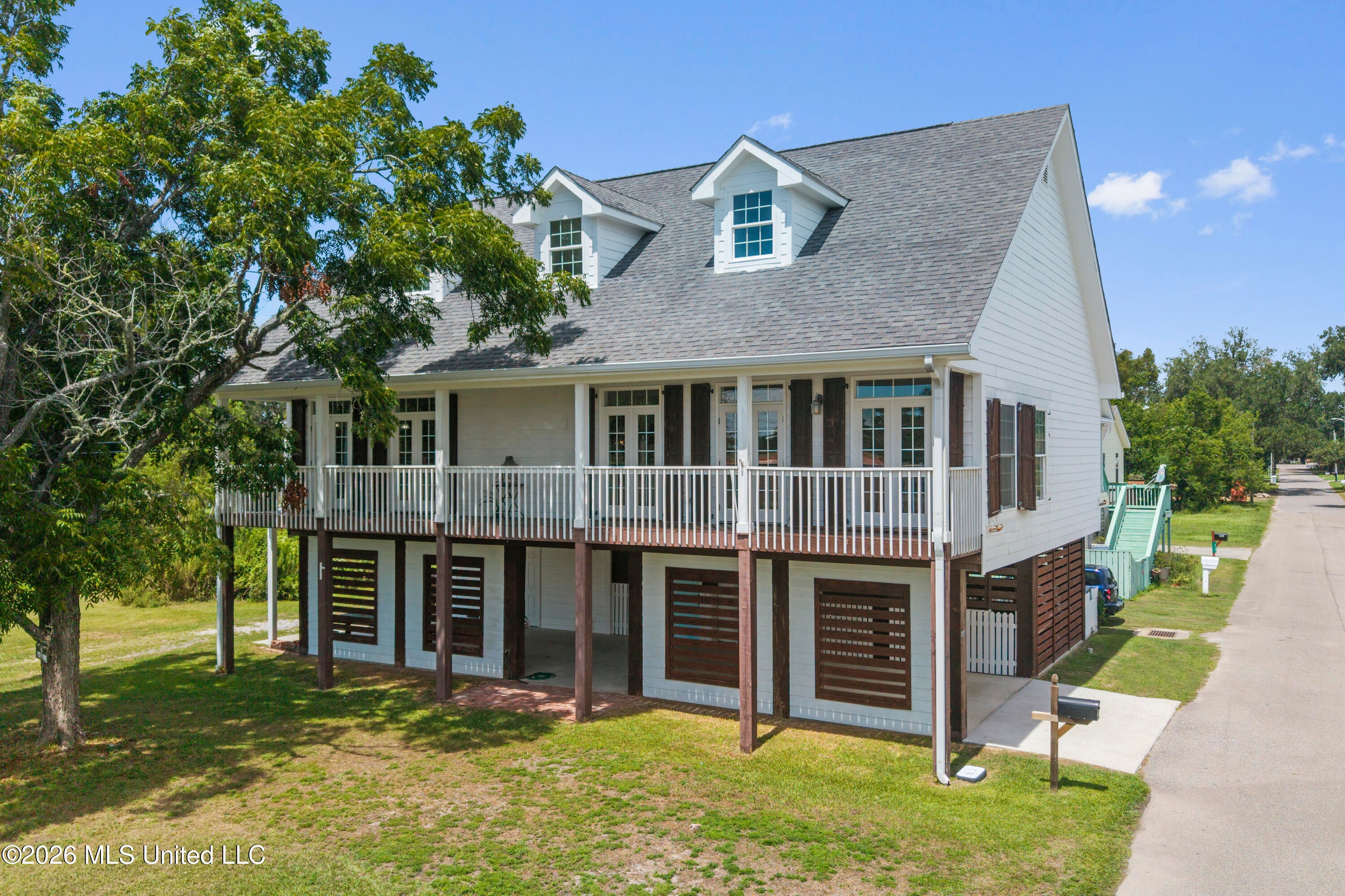 207 Saint Paul Avenue