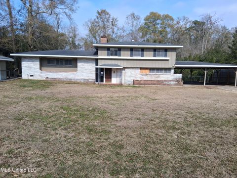 Homes For Sale - 721 Idlewild Lane<br/> Picayune, MS 39466