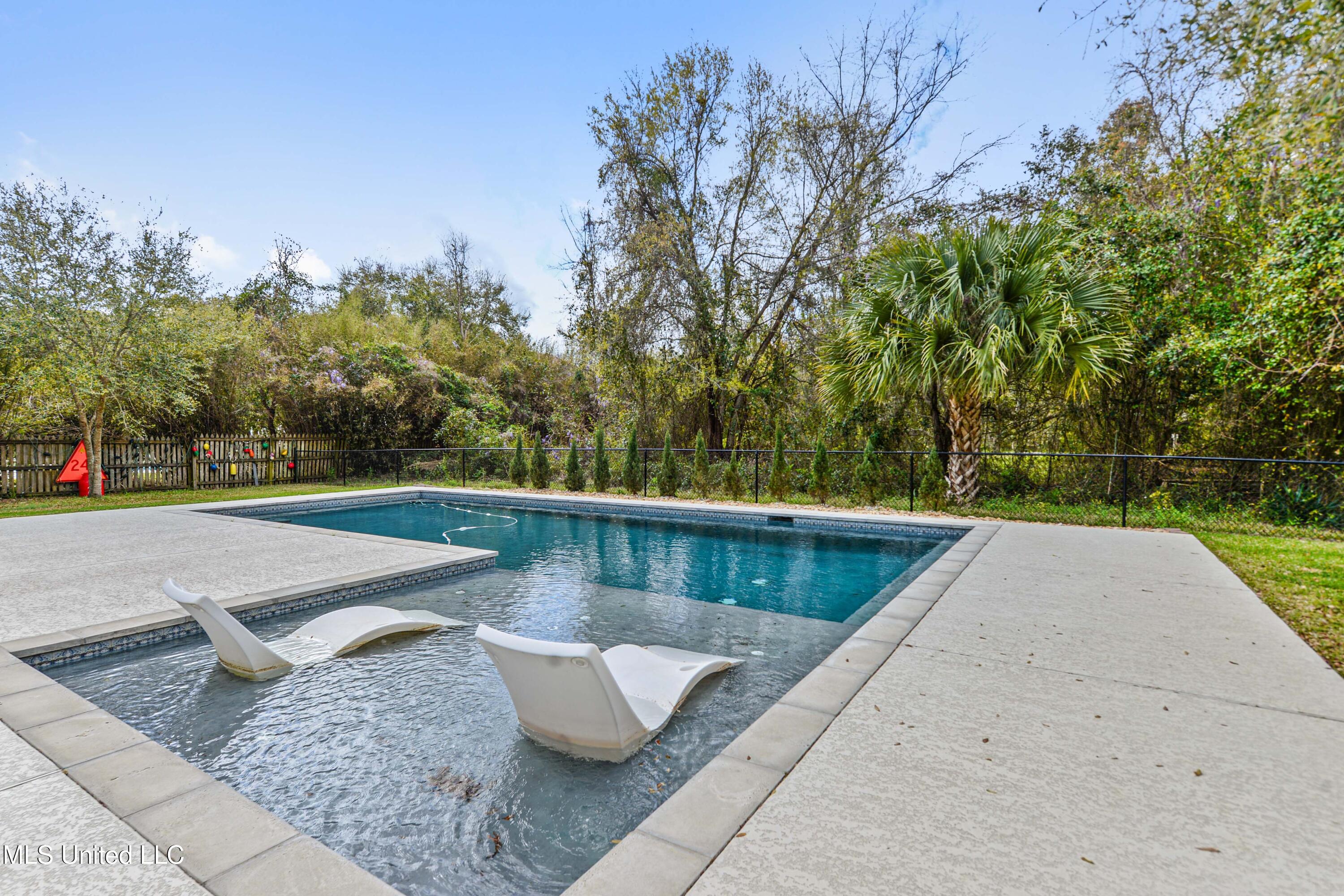 106 Leonhard Avenue, Bay Saint Louis, Mississippi image 38