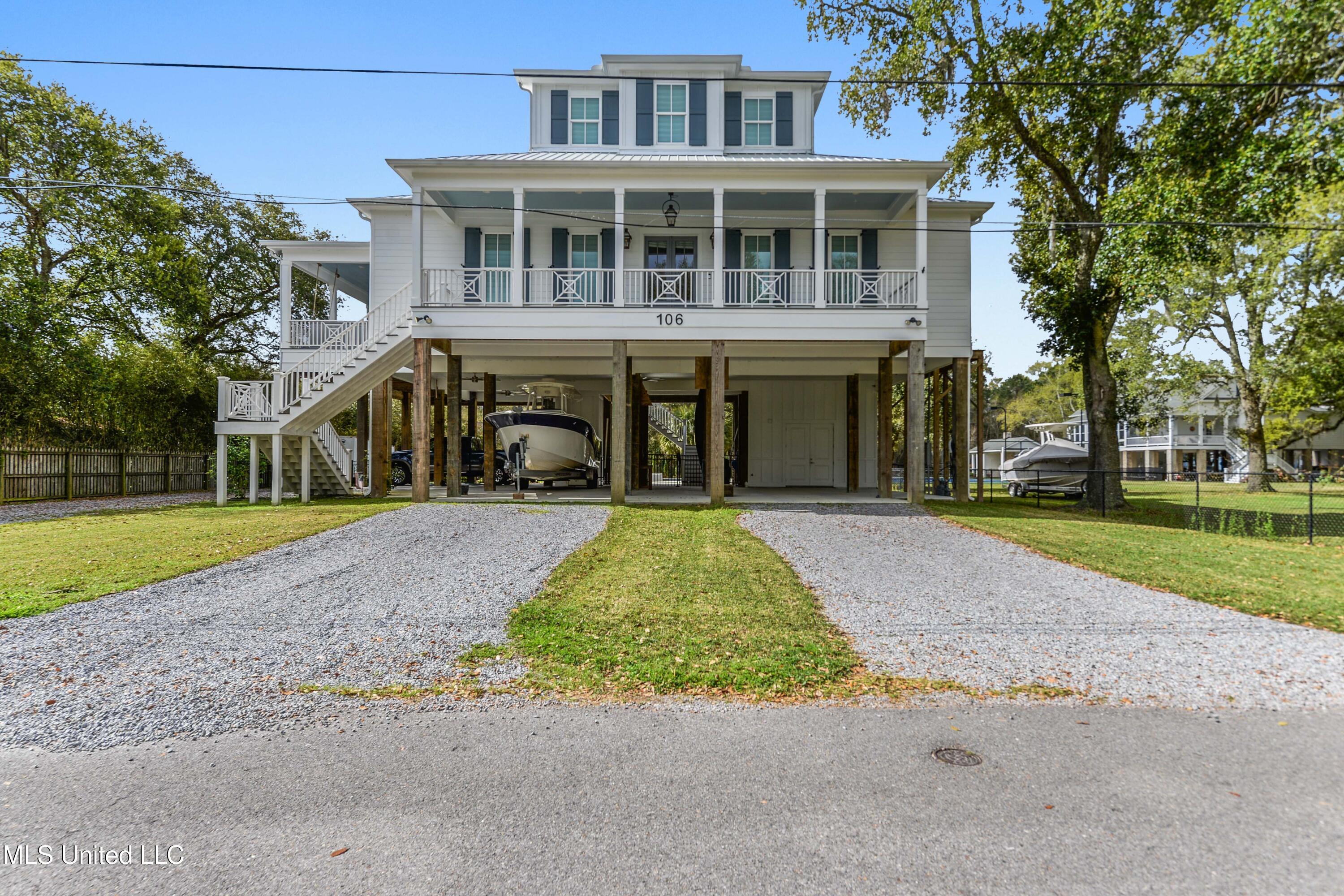 106 Leonhard Avenue, Bay Saint Louis, Mississippi image 1