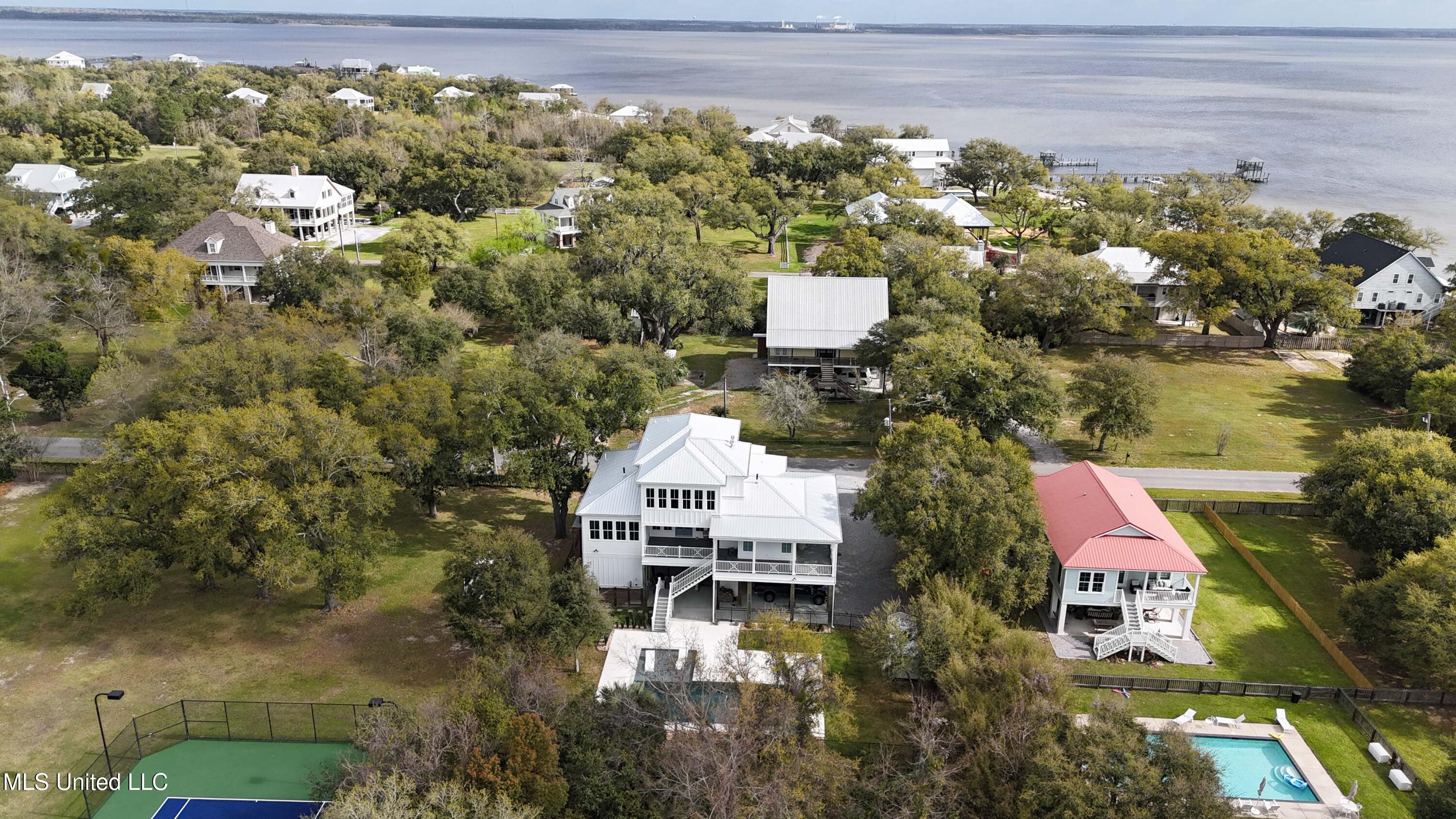 106 Leonhard Avenue, Bay Saint Louis, Mississippi image 46