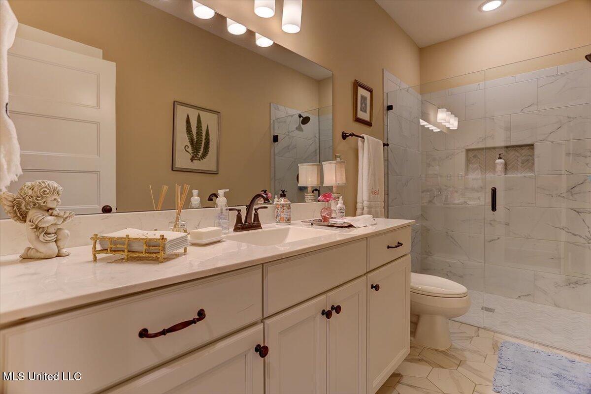 6678 Farm Cove, Olive Branch, Mississippi image 39