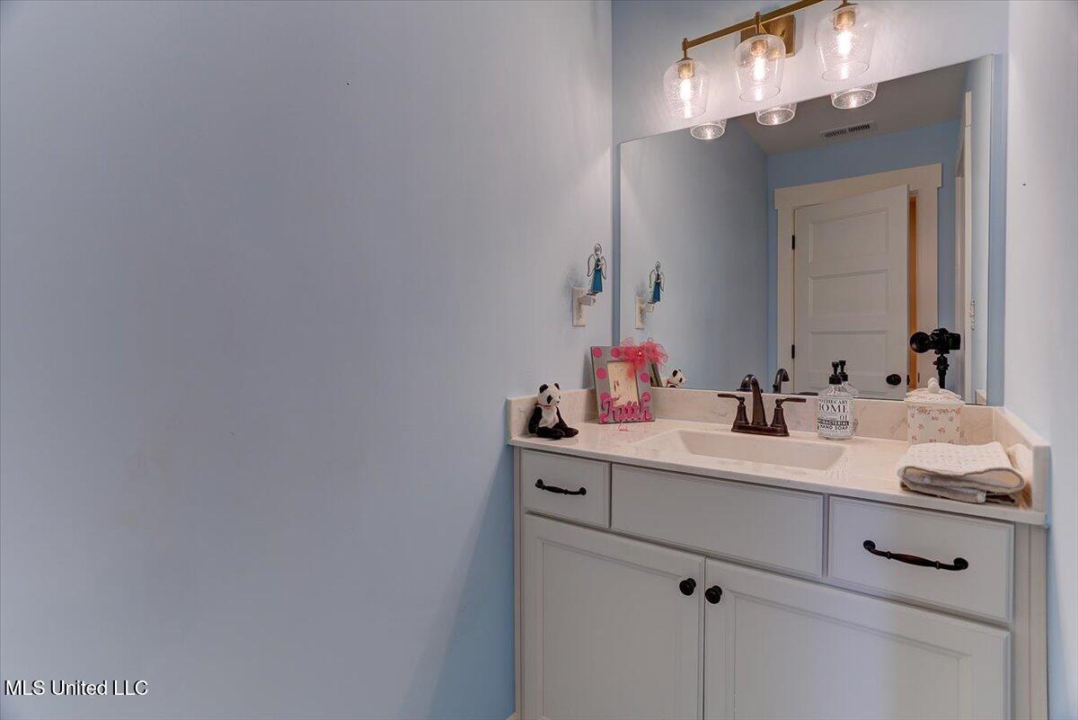 6678 Farm Cove, Olive Branch, Mississippi image 41
