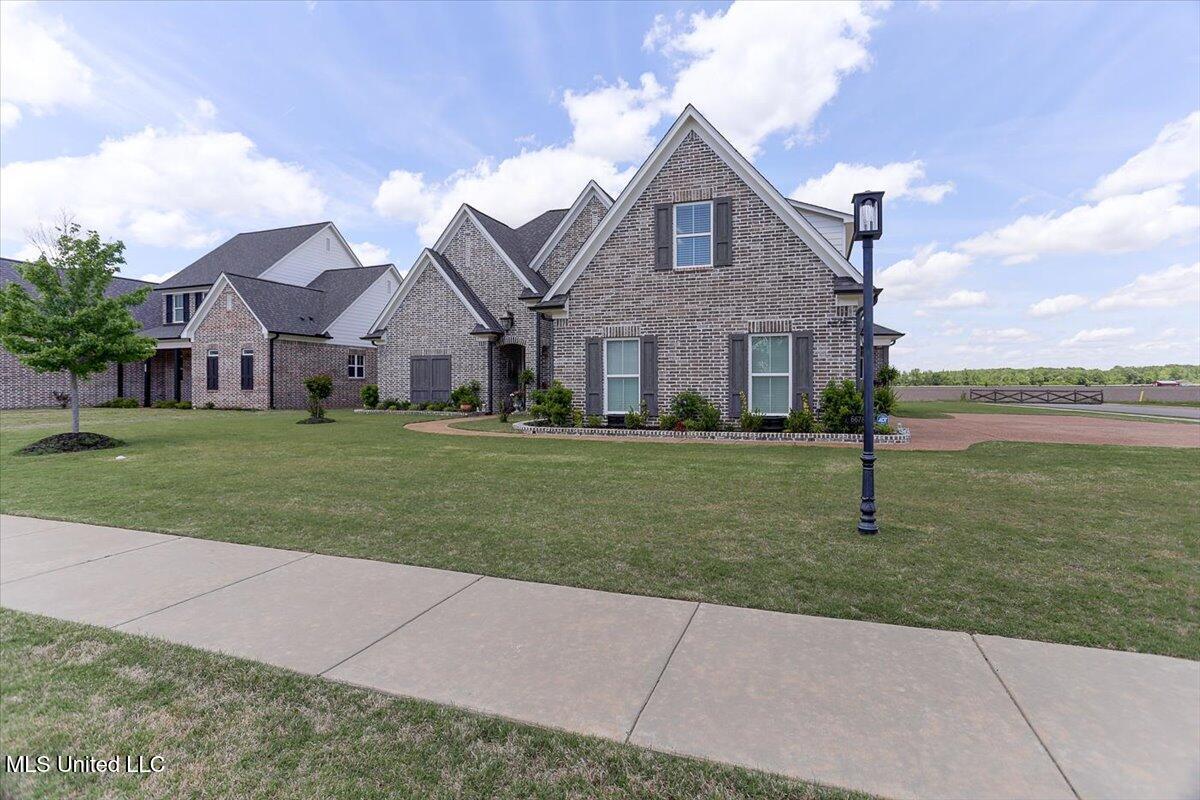 6678 Farm Cove, Olive Branch, Mississippi image 4