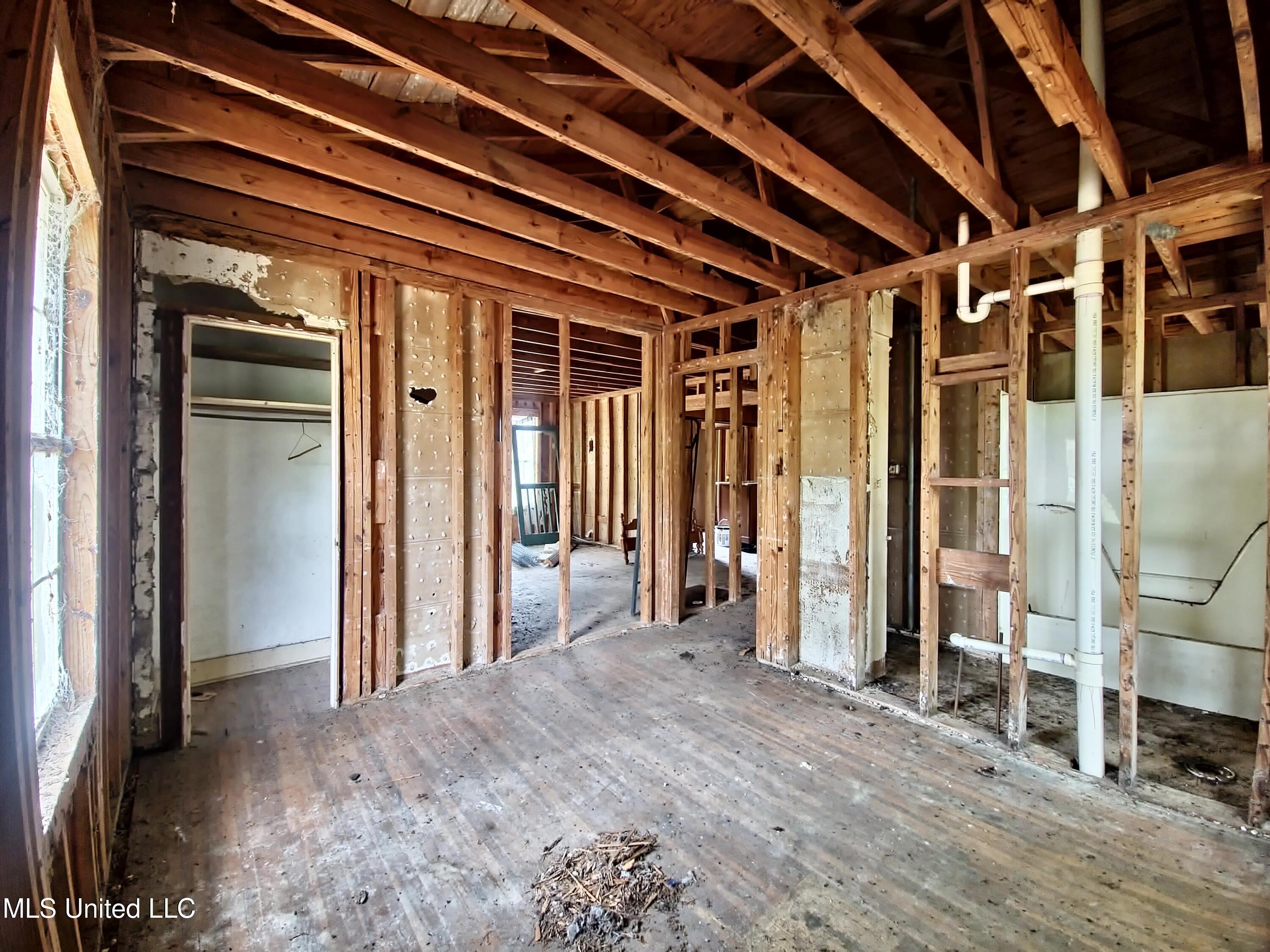 2409 Joan Avenue, Gulfport, Mississippi image 4
