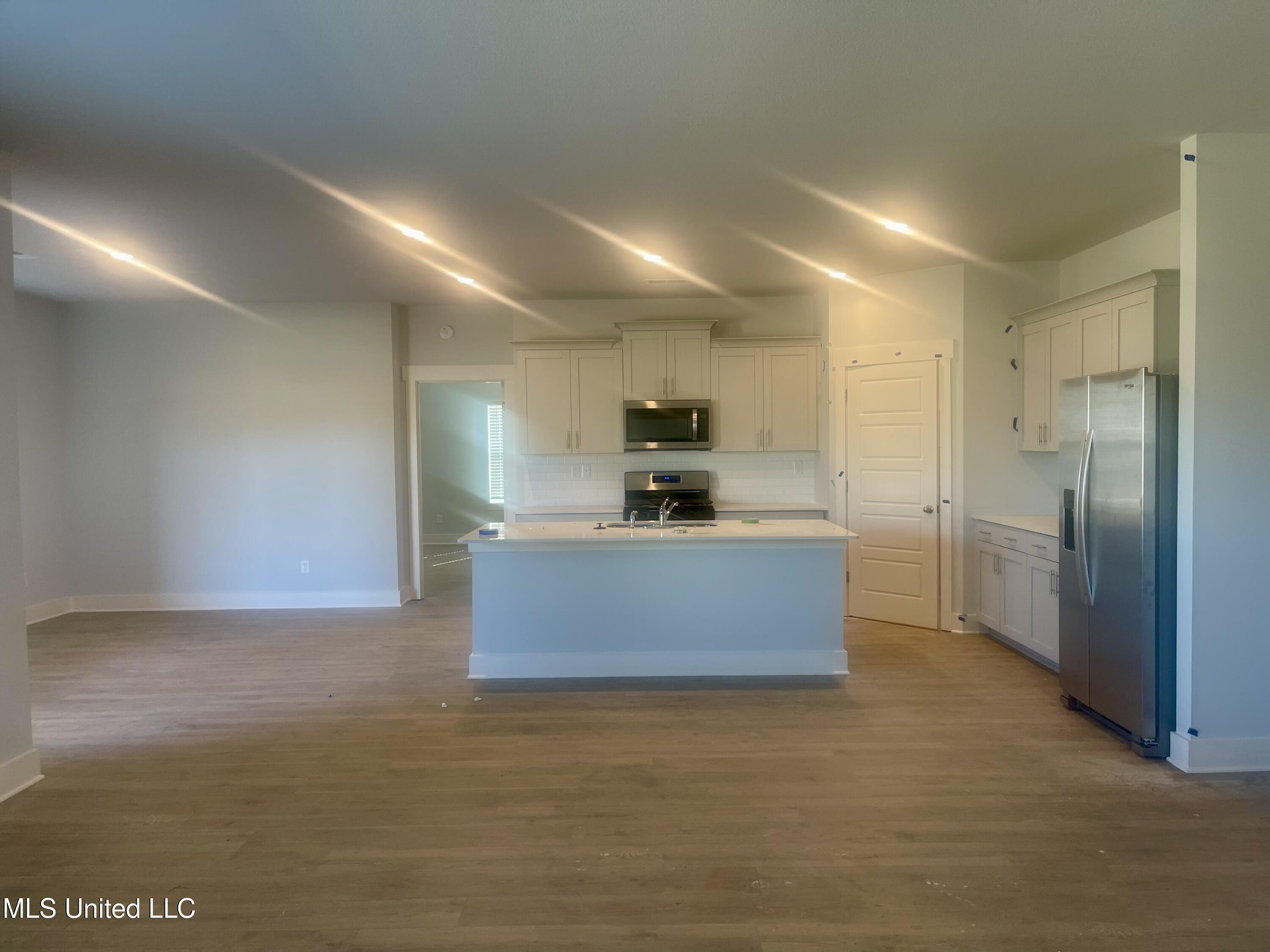 5306 Shiprock Drive, Olive Branch, Mississippi image 3