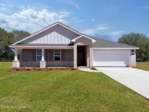 Homes For Sale - 106 Dewberry Drive<br/> Lucedale, MS 39452