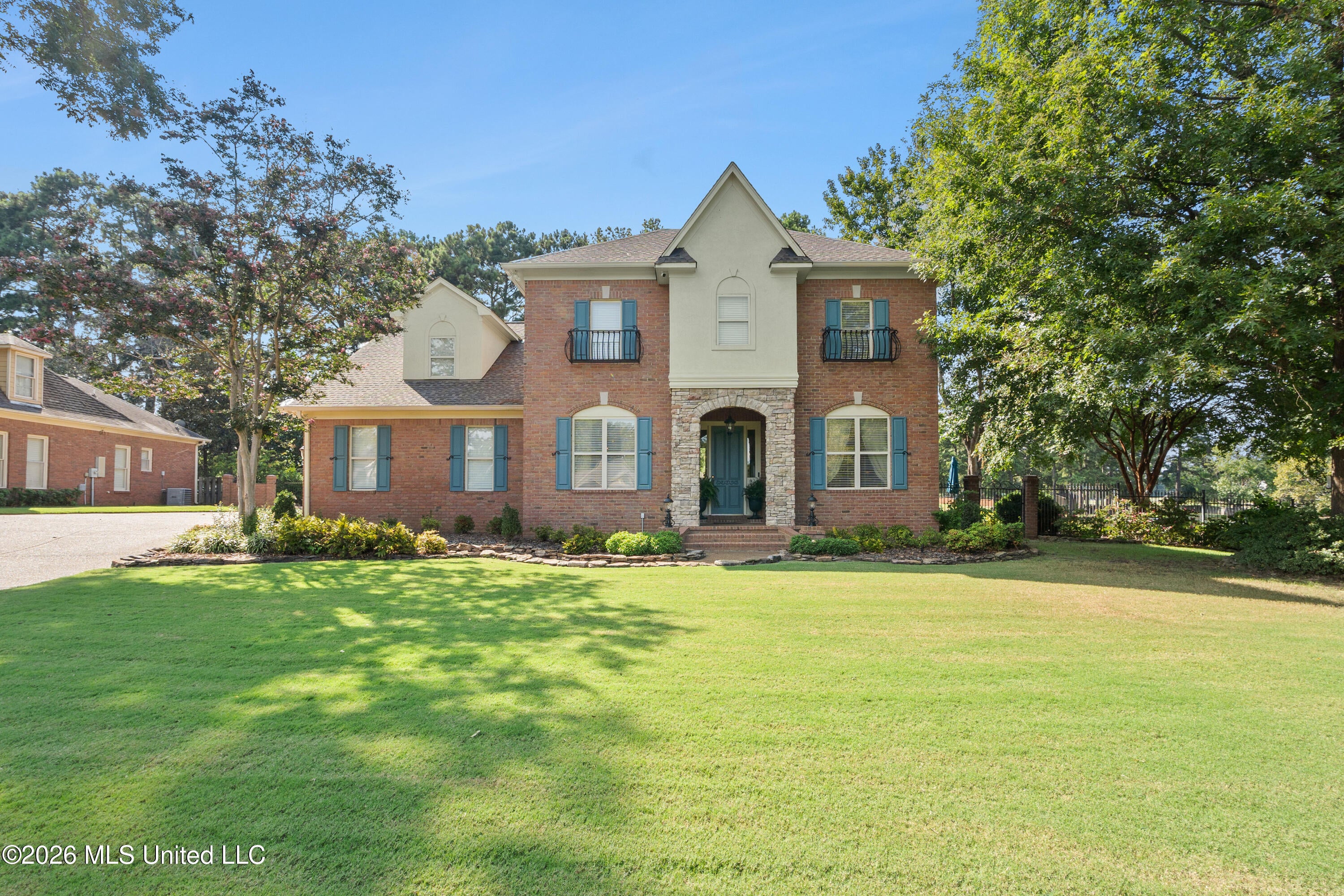 8209 Longwood Drive