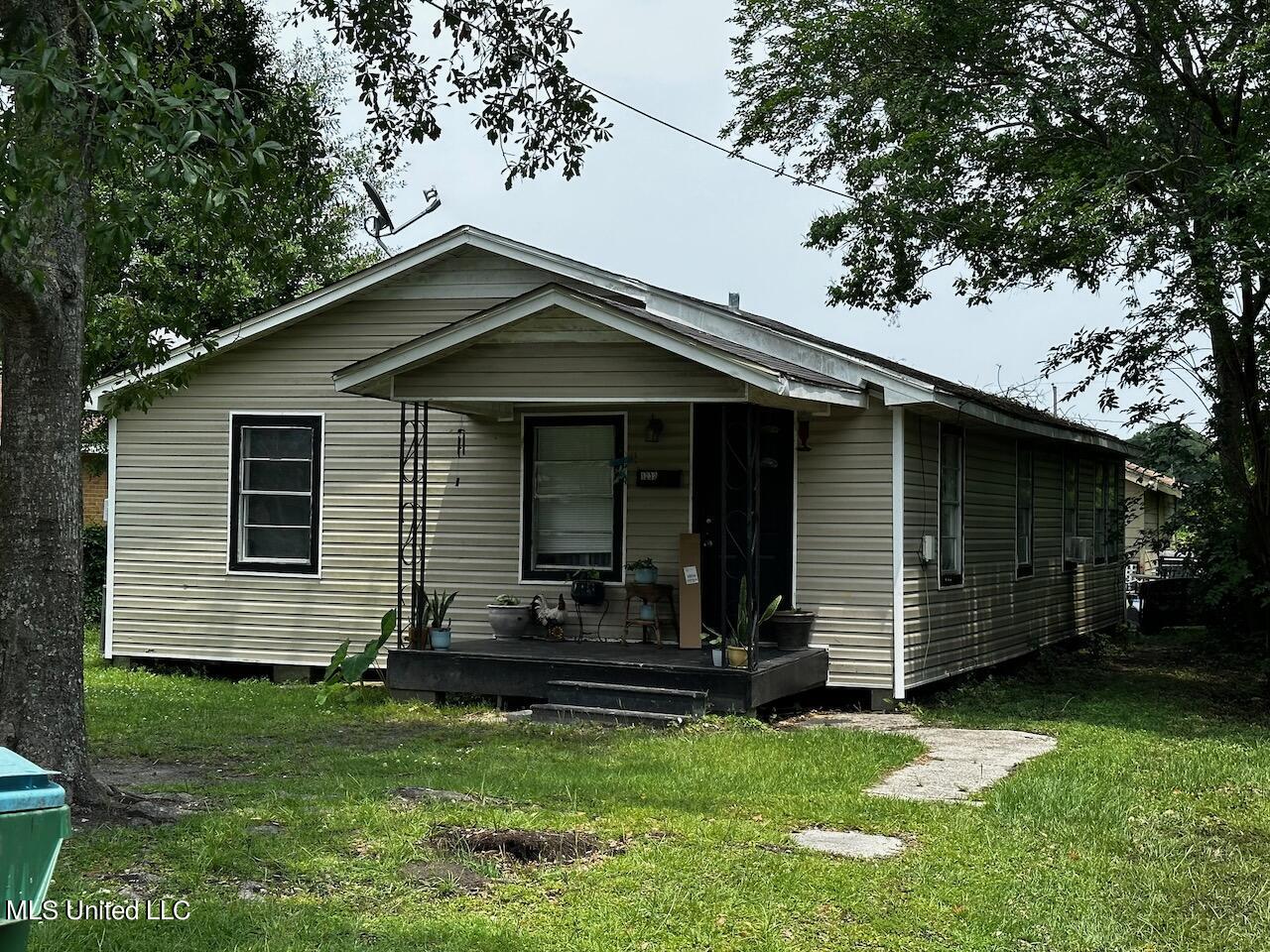 1232 37th Avenue, Gulfport, Mississippi image 1