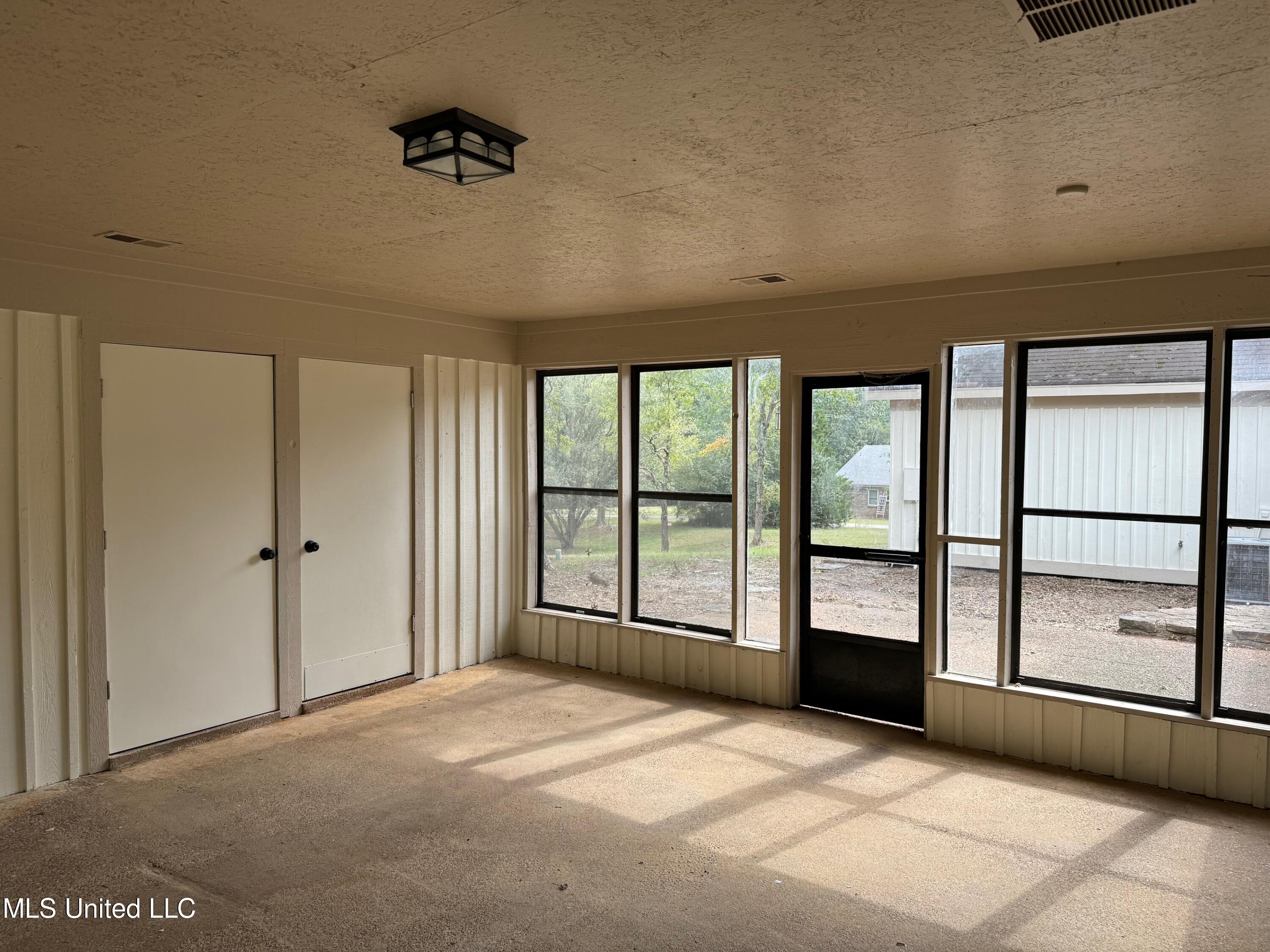 3572 Evergreen Drive, Olive Branch, Mississippi image 7