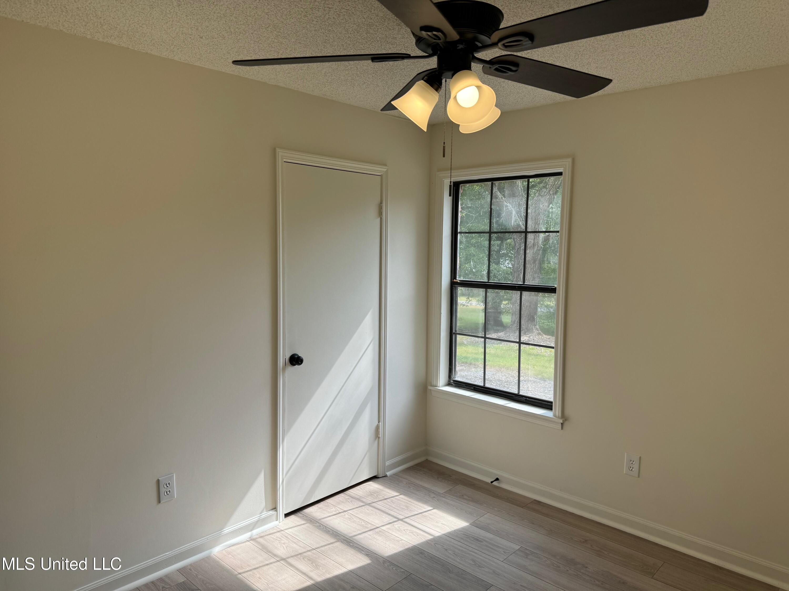 3572 Evergreen Drive, Olive Branch, Mississippi image 35