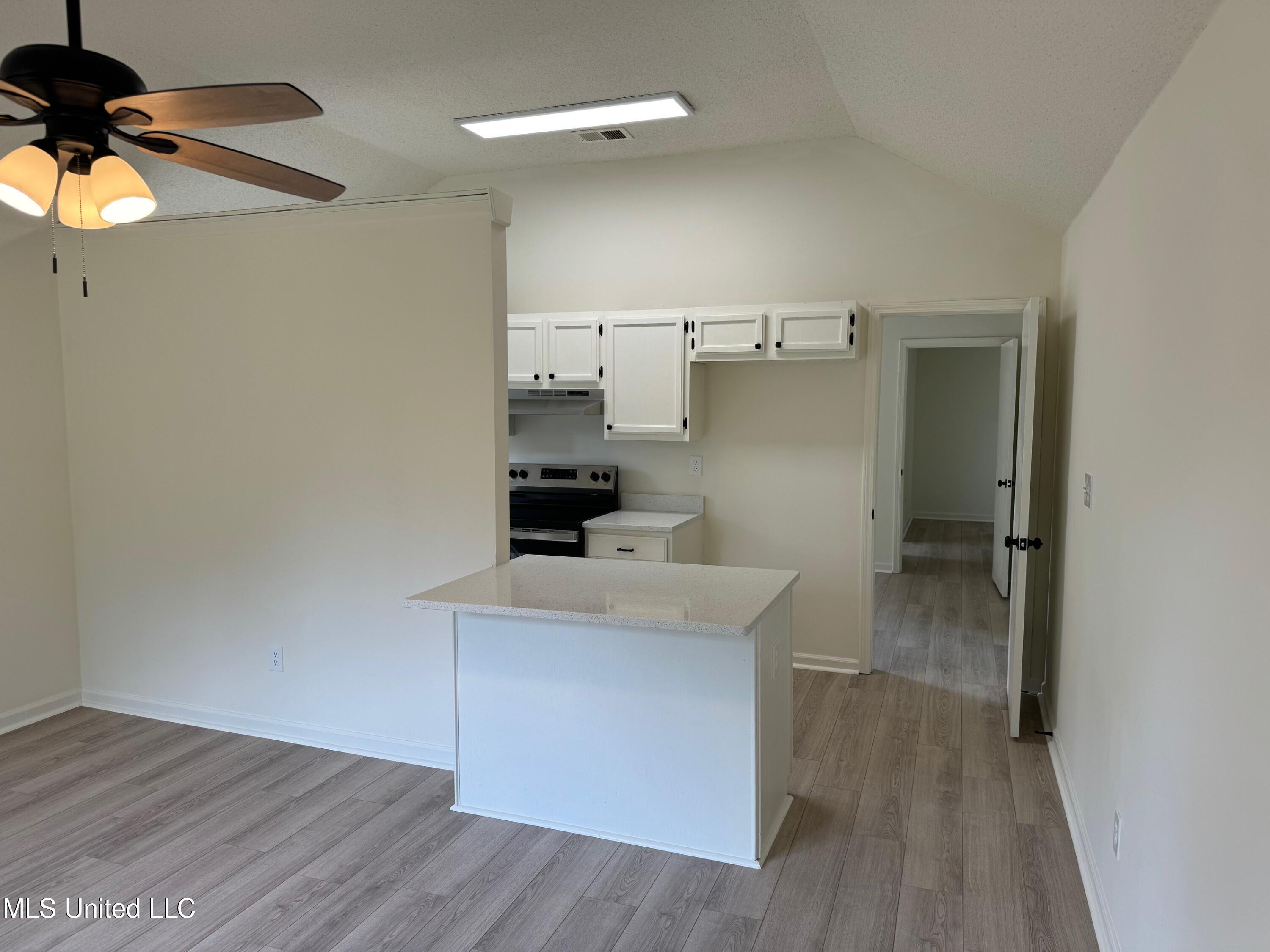 3572 Evergreen Drive, Olive Branch, Mississippi image 32
