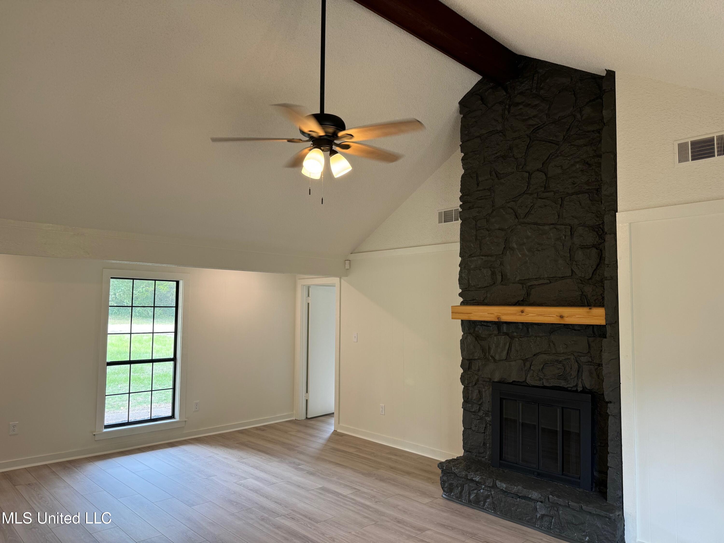 3572 Evergreen Drive, Olive Branch, Mississippi image 13